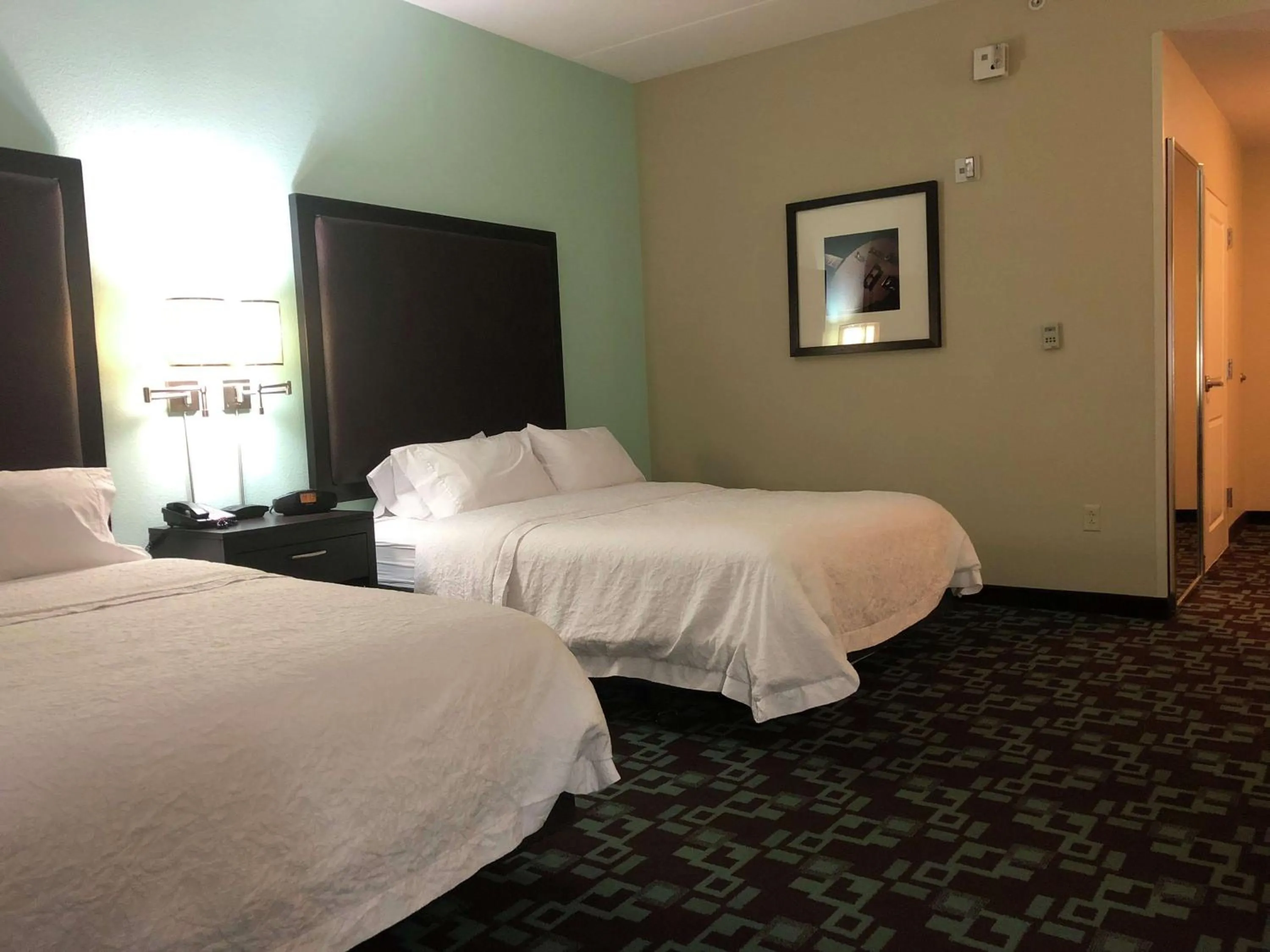Queen Room with Two Queen Beds - Mobility and Hearing Access/Non-Smoking in Hampton Inn & Suites Nashville at Opryland