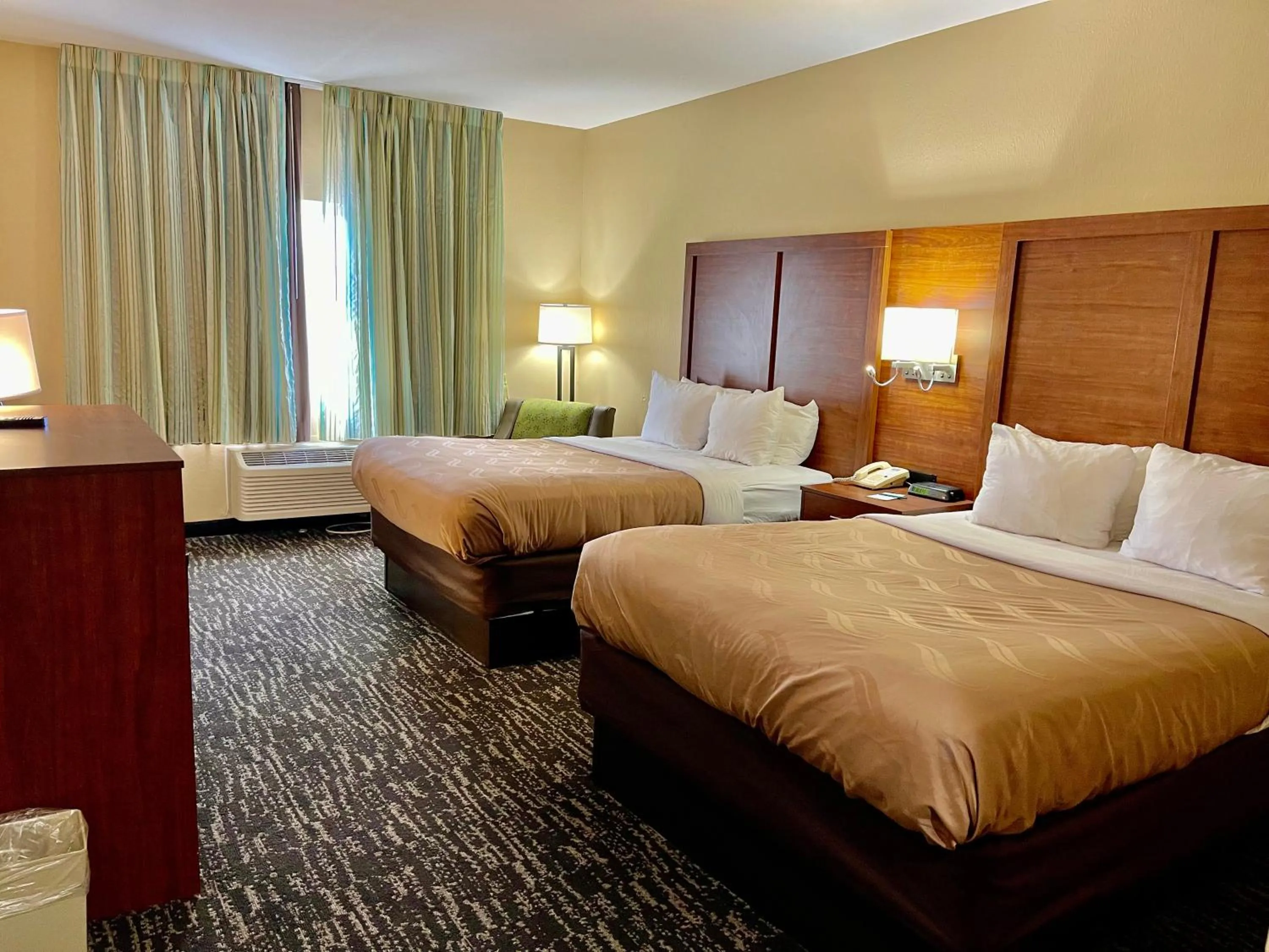 Queen Room with Two Queen Beds - Non-Smoking in Quality Inn & Suites Hendersonville - Flat Rock
