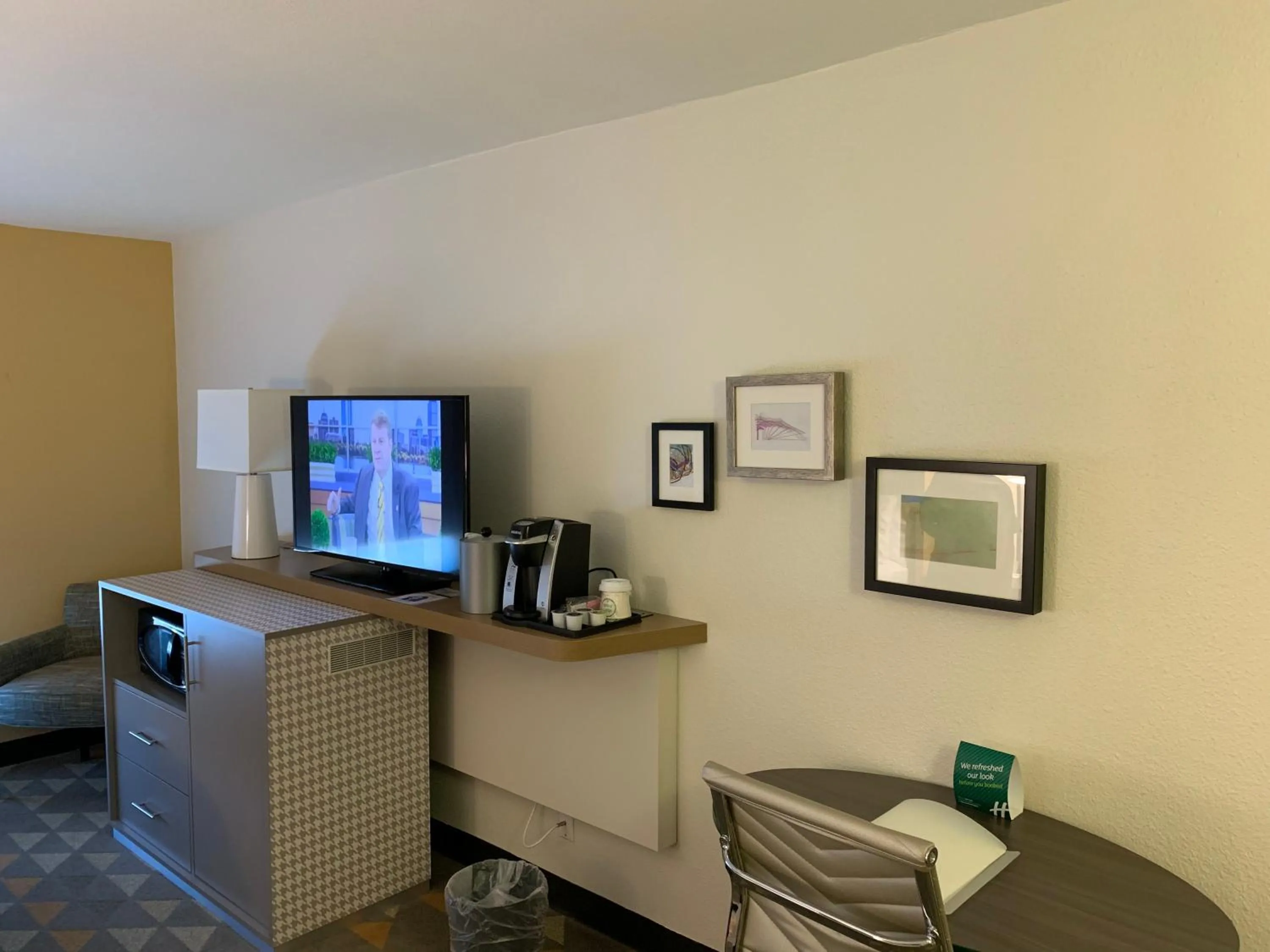 Standard Room with Two Queen Beds in Holiday Inn Baton Rouge-South by IHG