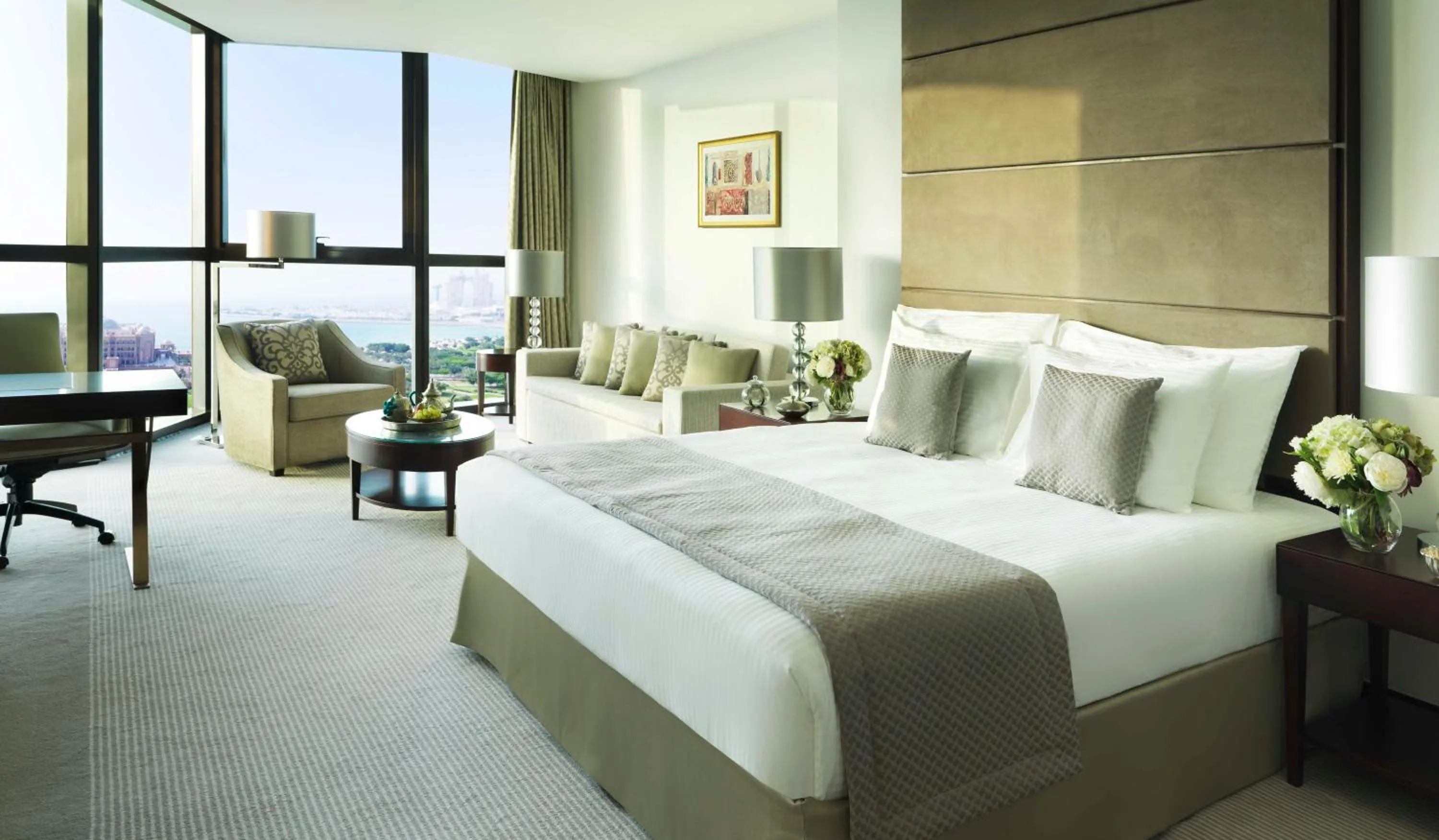 Deluxe Studio in Bab Al Qasr Residence