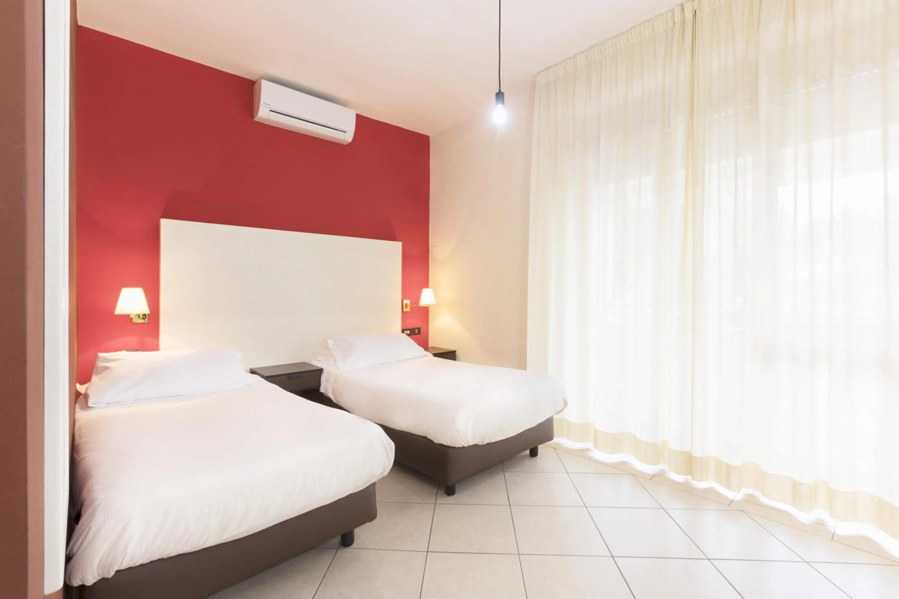 Standard Twin Room - single occupancy in Hotel La Baia