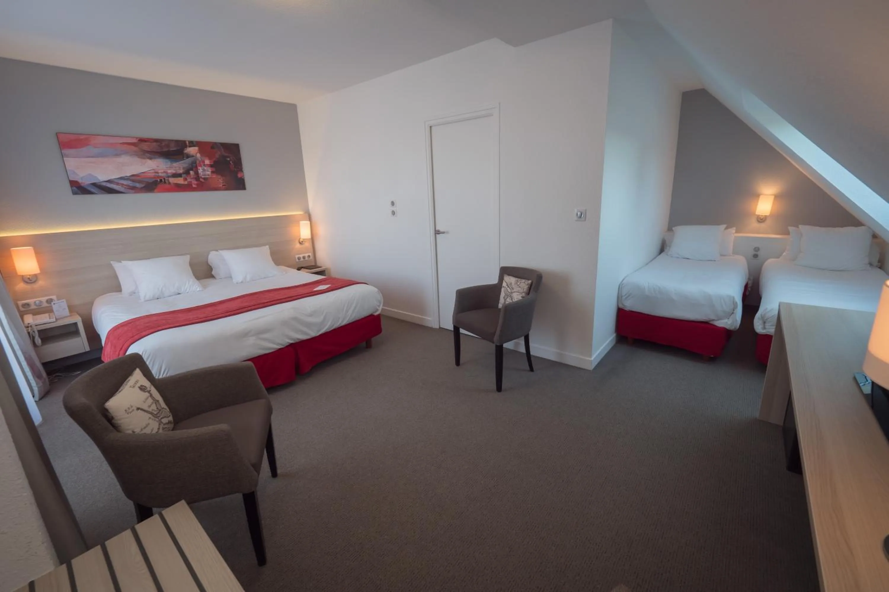 Comfort Family Room in Best Western Plus Le Roof Vannes Bord de Mer