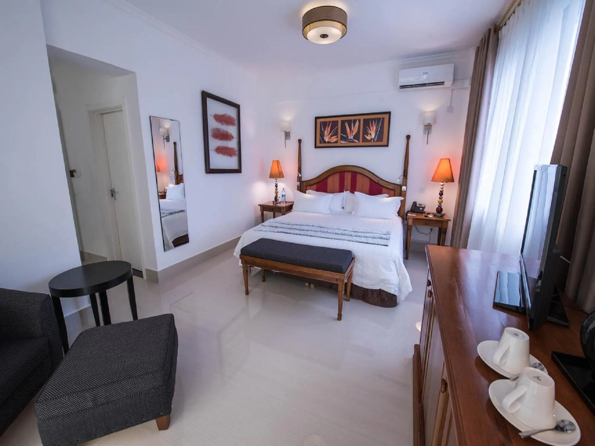 Suite - single occupancy in Palms Hotel