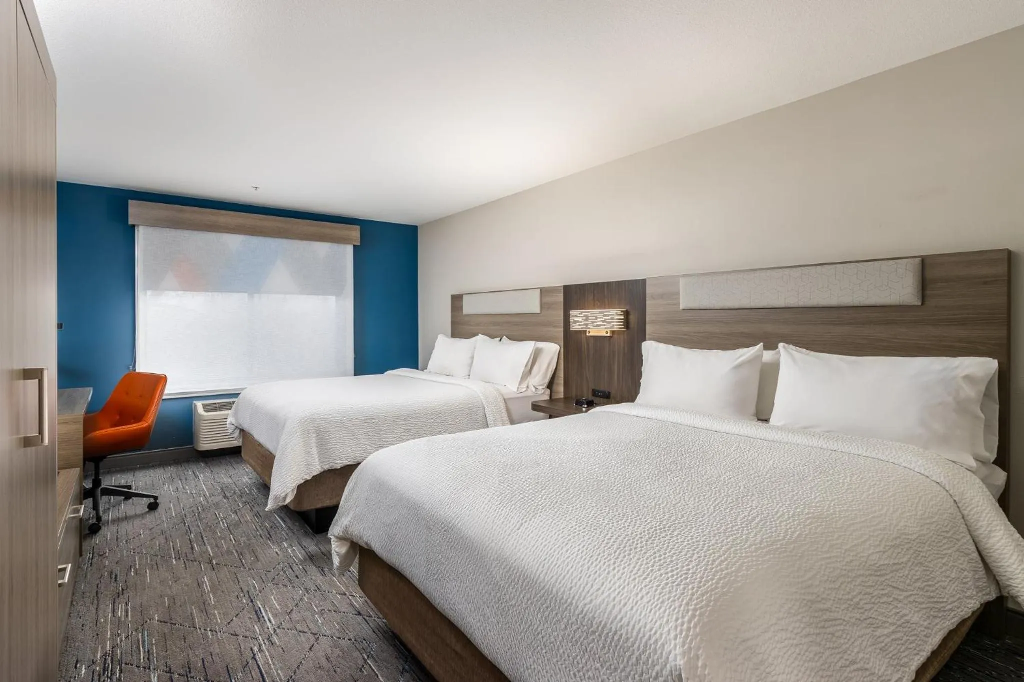 Standard Room in Holiday Inn Express Hotel & Suites Vancouver Mall-Portland Area by IHG