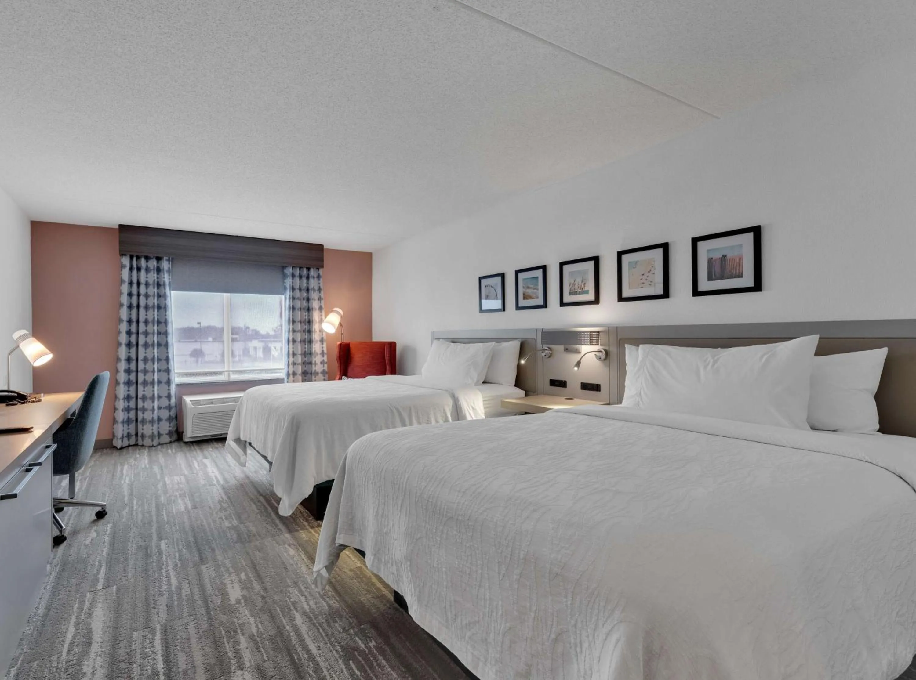 Queen Room with Two Queen Beds in Hilton Garden Inn Myrtle Beach/Coastal Grand Mall