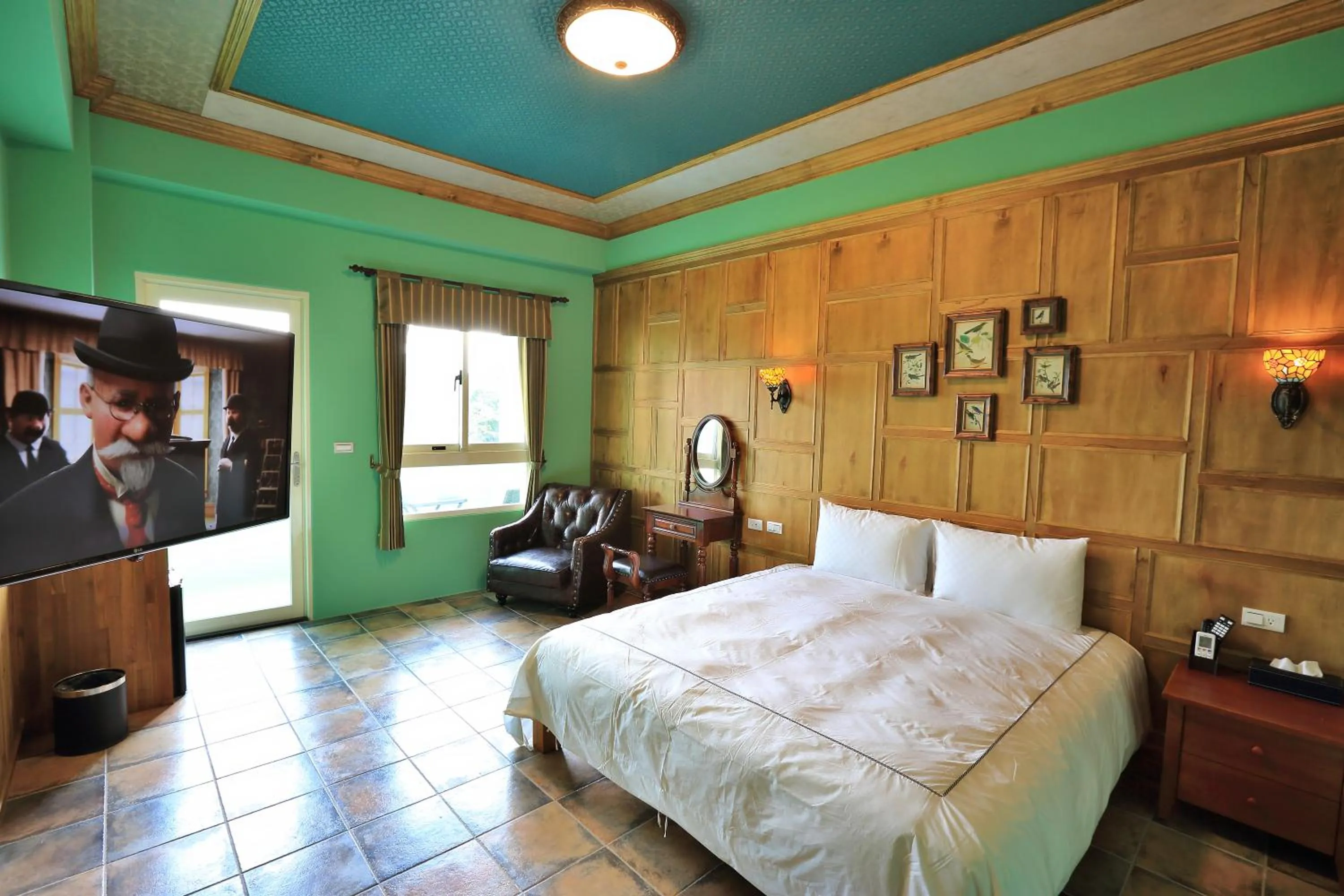 Double Room with Private Bathroom in Green Resort