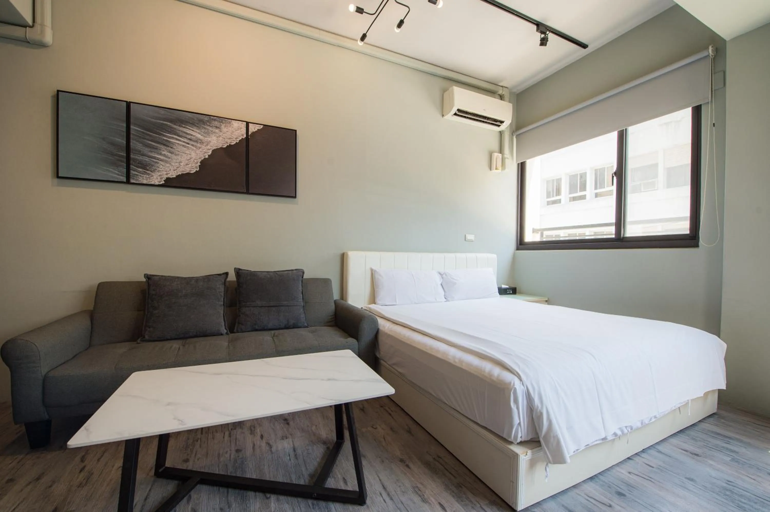 Deluxe Double Room in MUNA Hostel