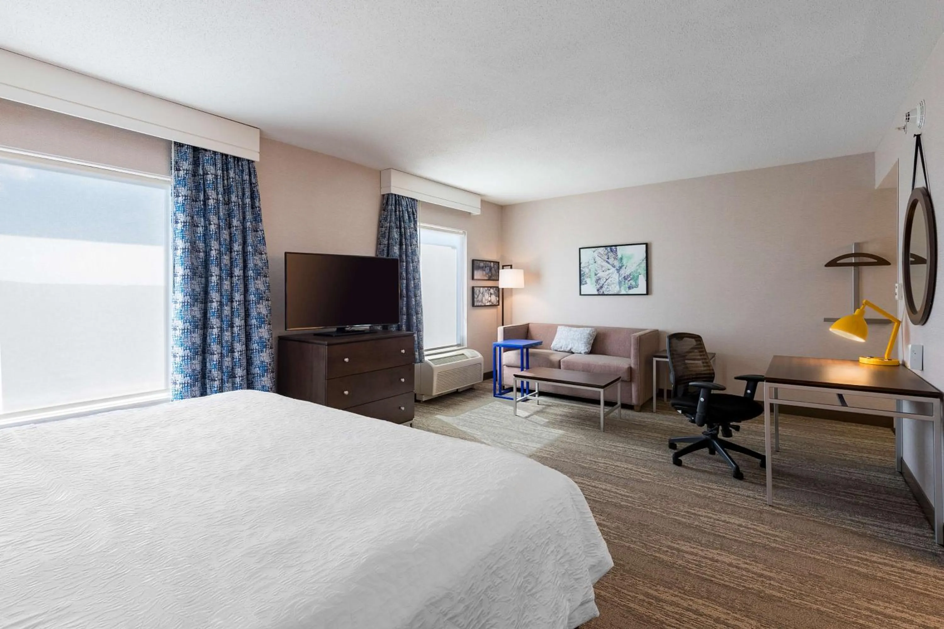 King Studio Suite - Non-Smoking in Hampton Inn & Suites by Hilton Dartmouth - Halifax