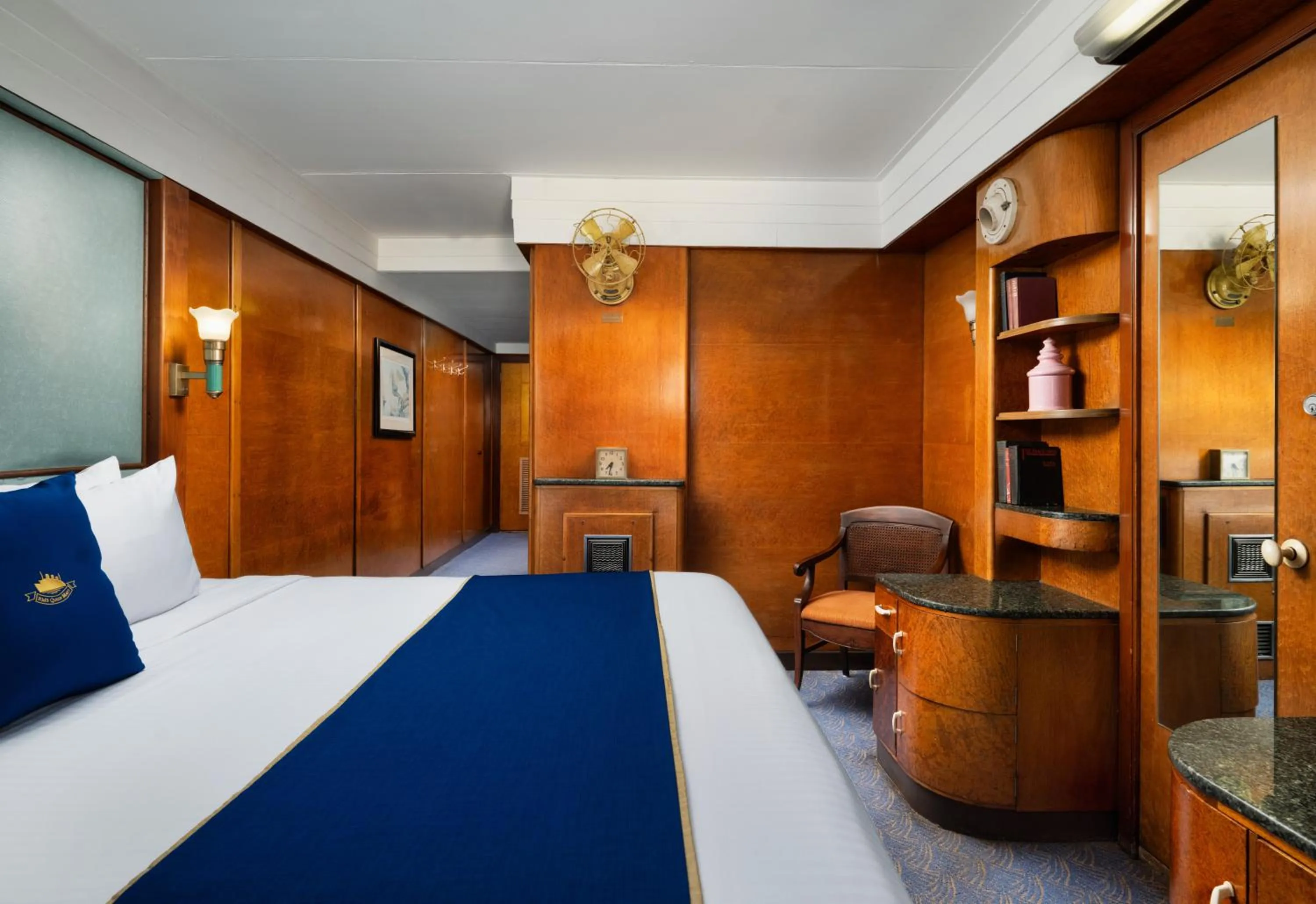 Portside Deluxe King in The Queen Mary