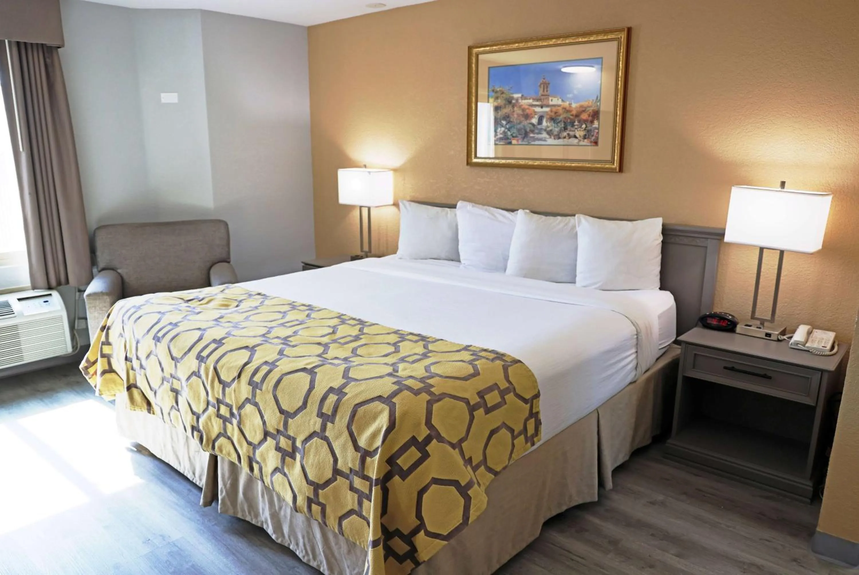 King Studio Suite - Non-Smoking in Baymont by Wyndham Barstow Historic Route 66