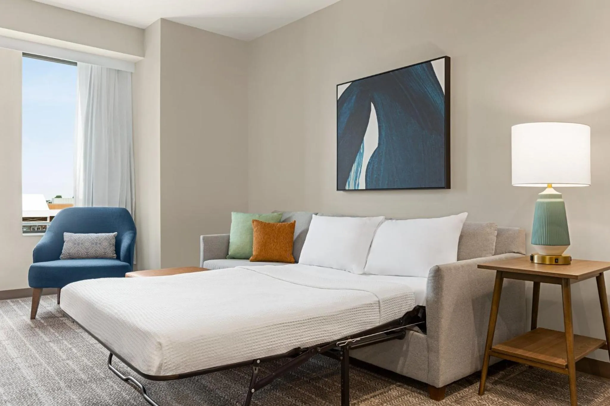 Queen Studio with Communications and Mobility Accessible Tub in Staybridge Suites Williamsville Buffalo by IHG