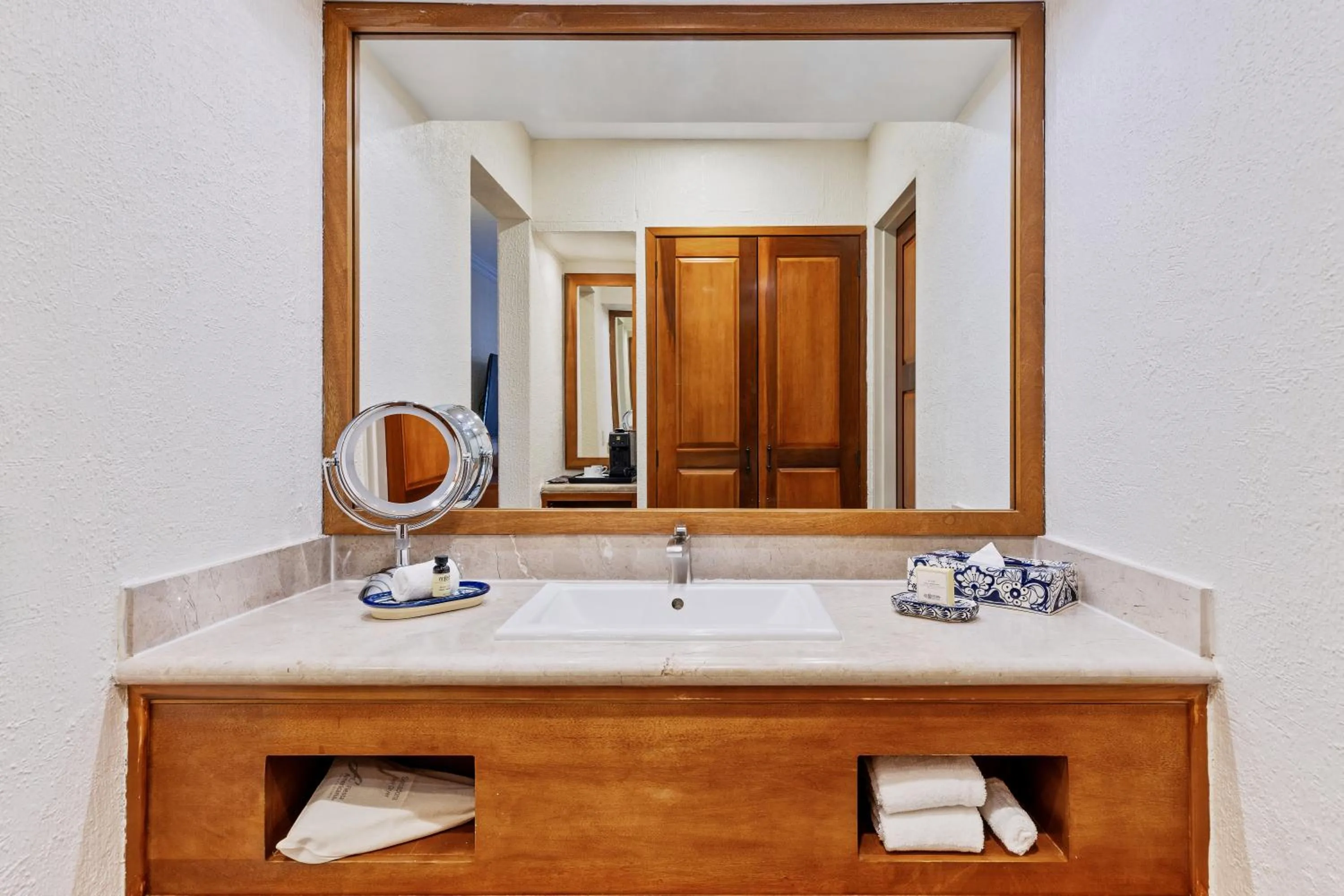 Garden View, 1 King in Fiesta Americana Hacienda Ixtapan de La Sal