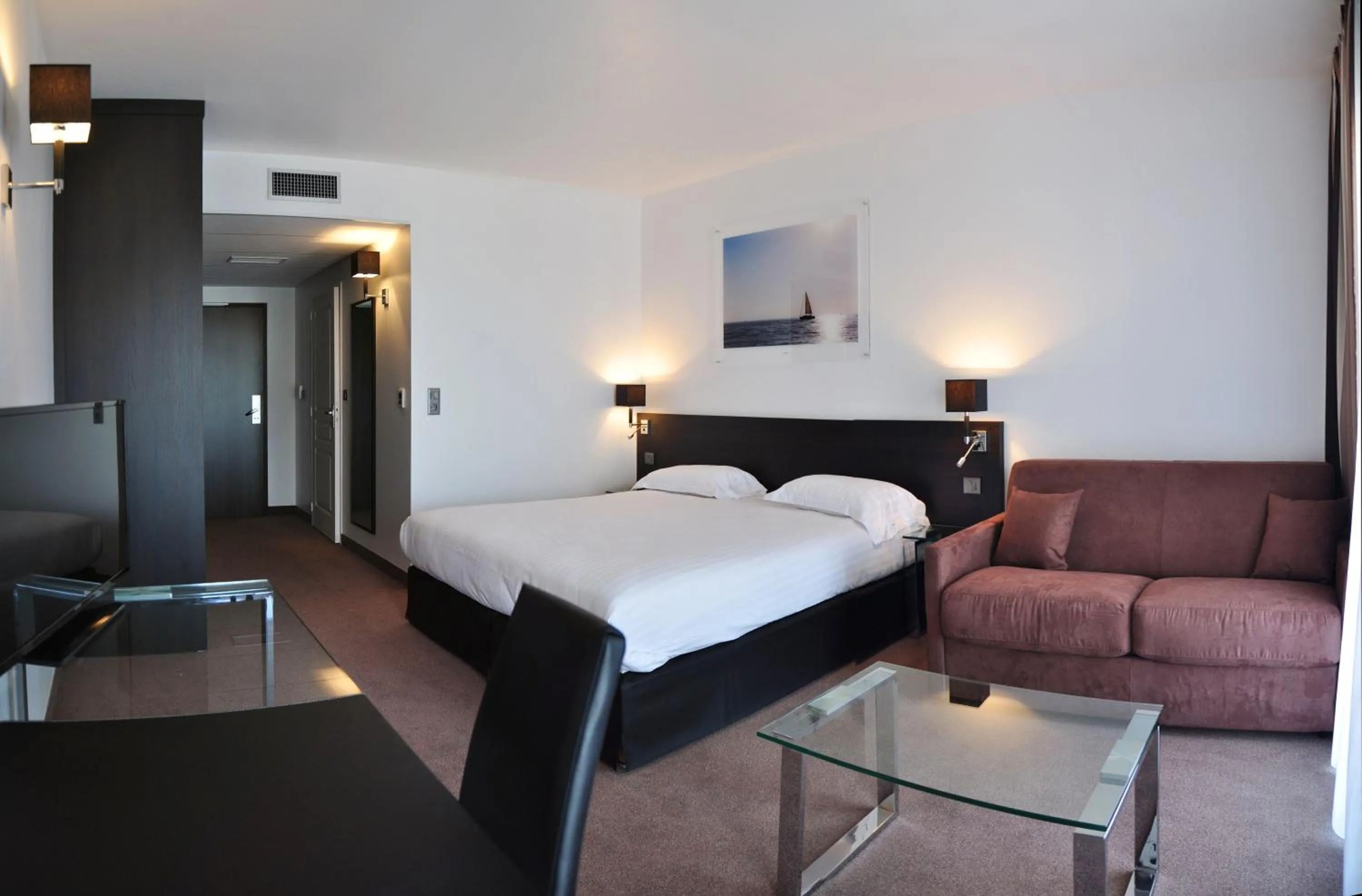 Superior Studio with Garden View  in Golden Tulip Pornic Suites- Appart Hotel