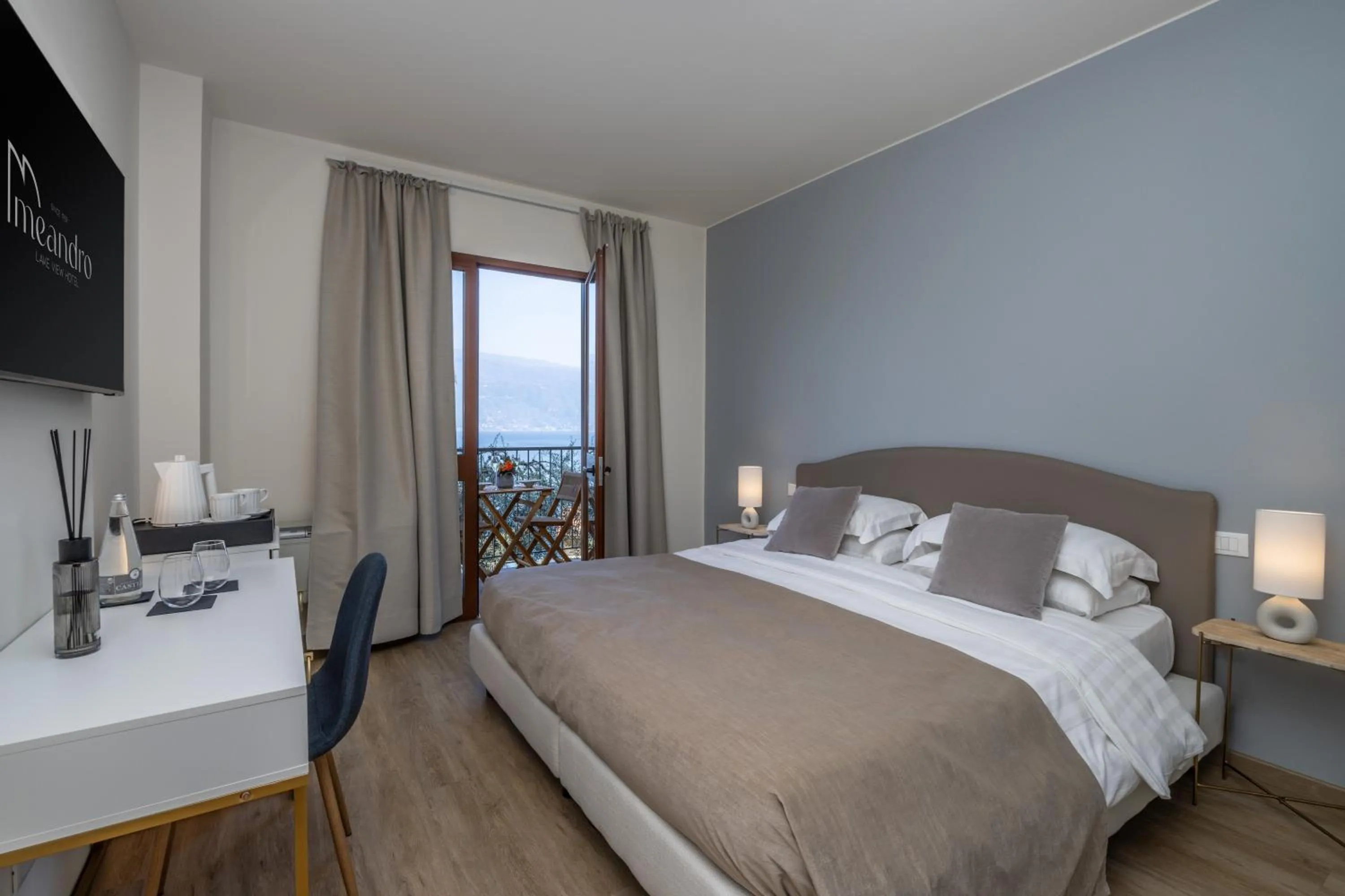 Superior Double or Twin Room with Lake View in Hotel Meandro - Lake View