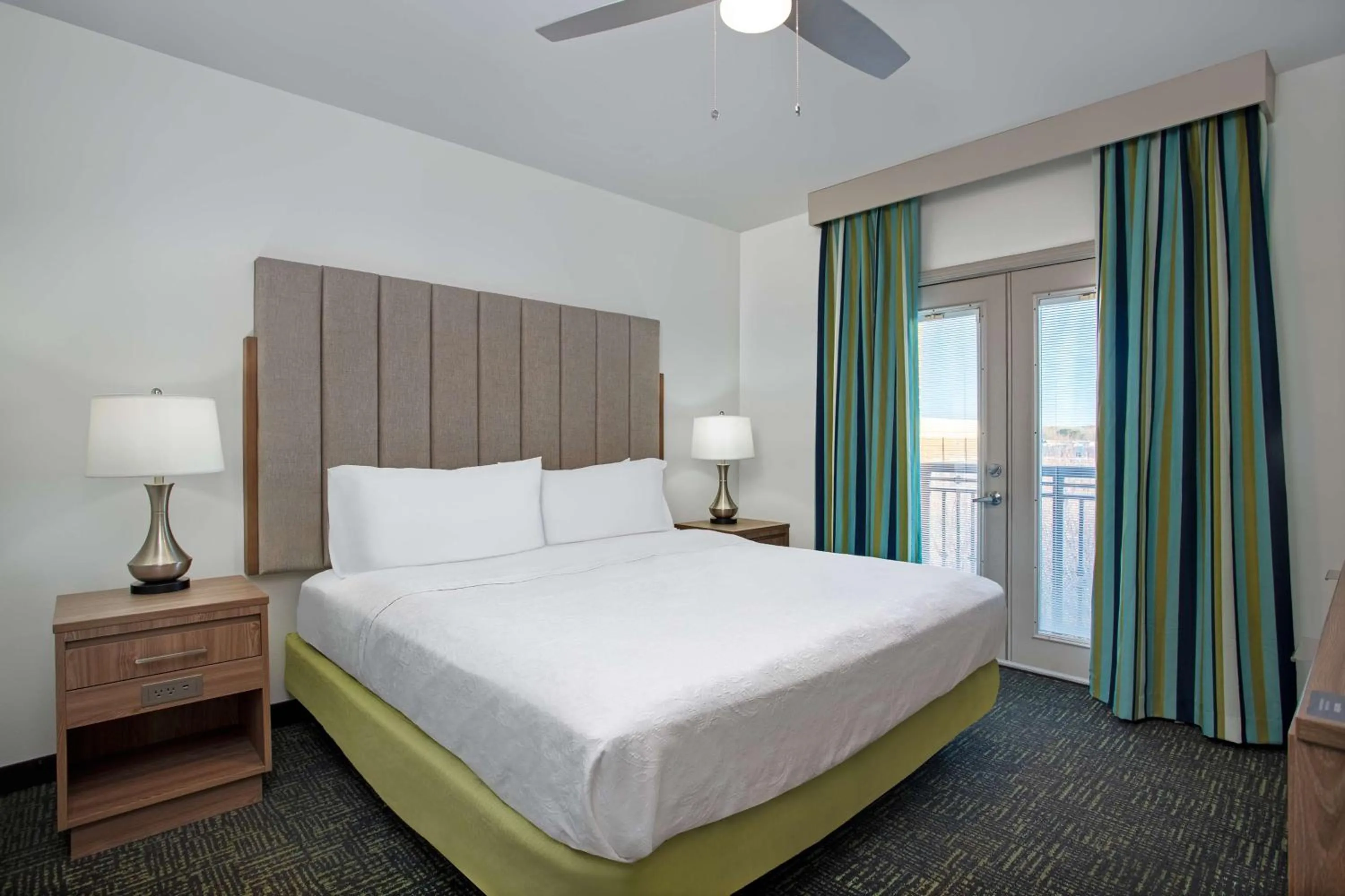 Premium One-Bedroom Junior King Suite with Balcony - Non-Smoking in Homewood Suites by Hilton Davidson