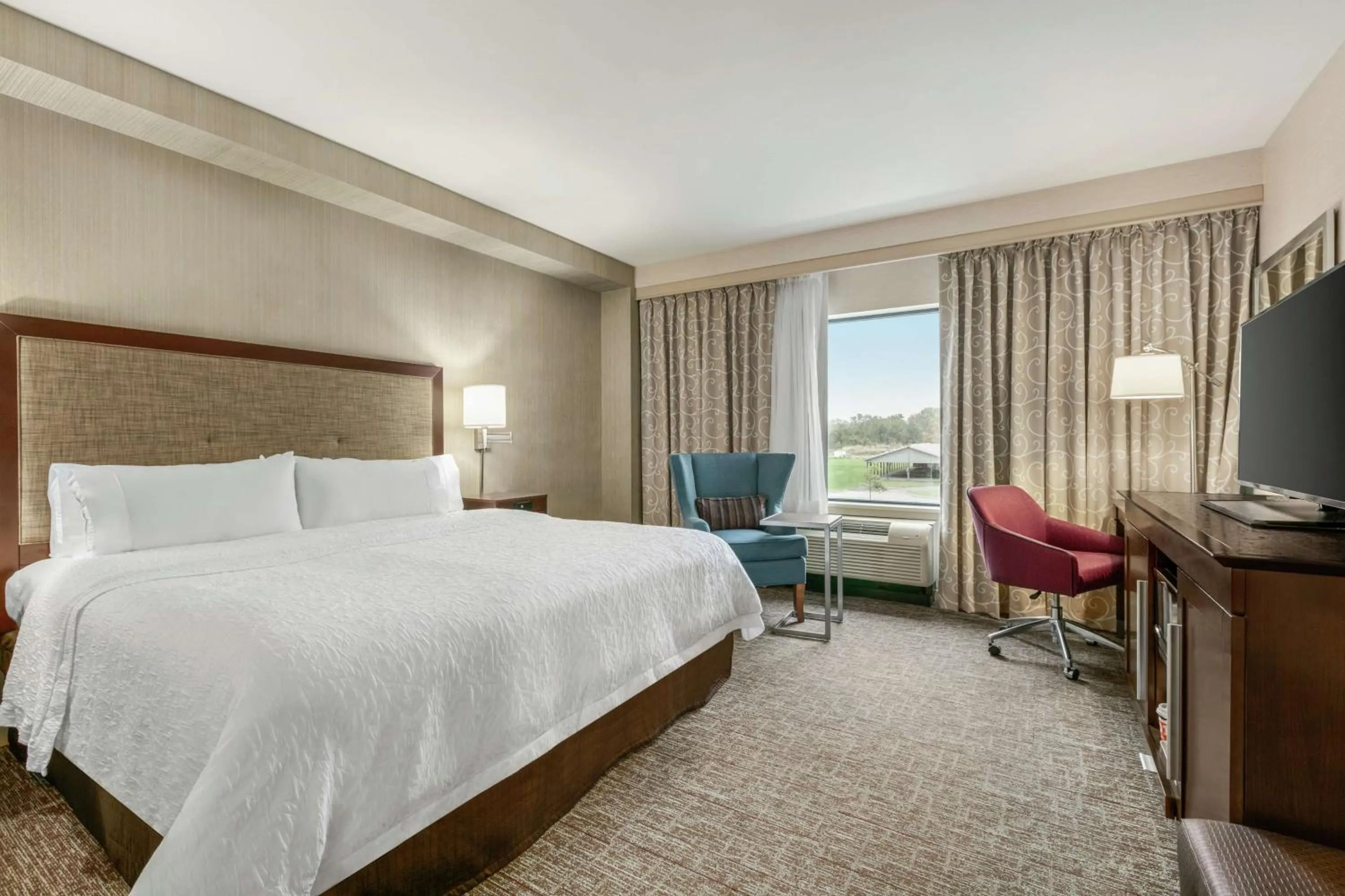 King Room - Non-Smoking in Hampton Inn Penn Yan, NY