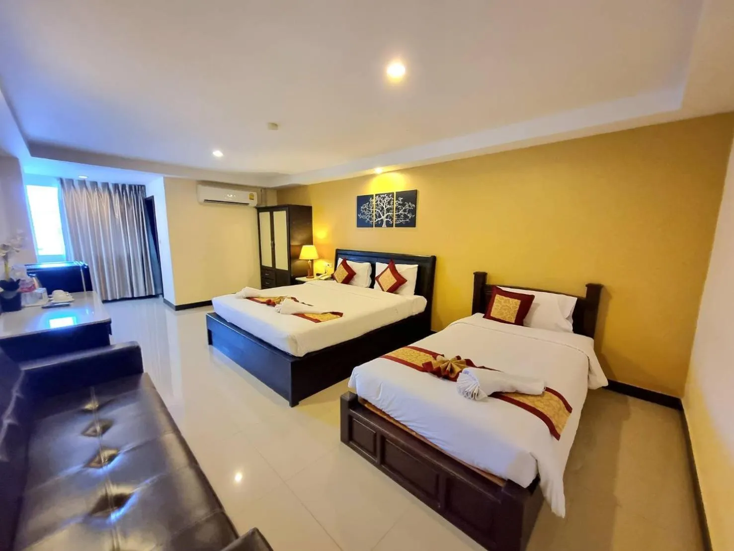 Triple Room in The Grand Day Night