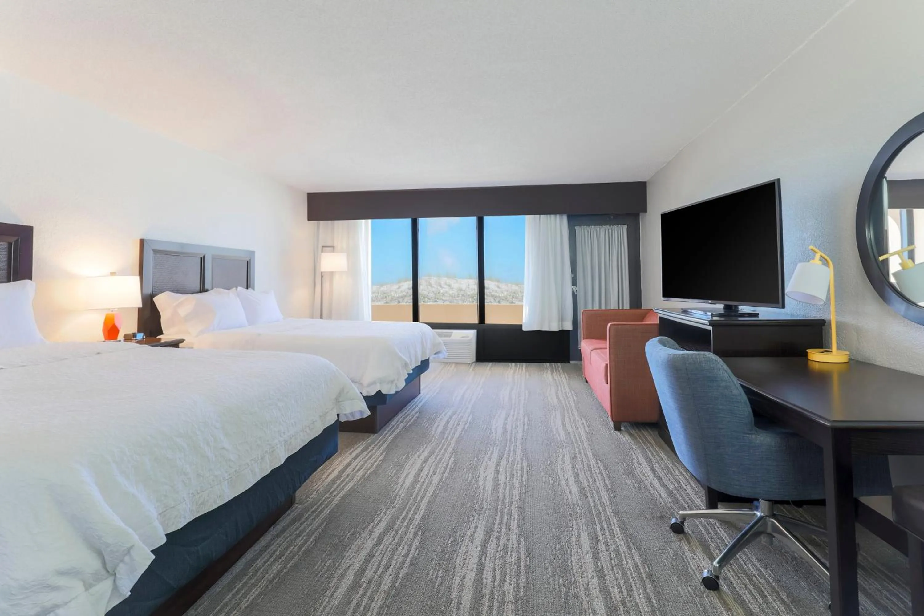 Queen Room with Sofa Bed and Gulf View - Non-Smoking in Hampton Inn Fort Walton Beach