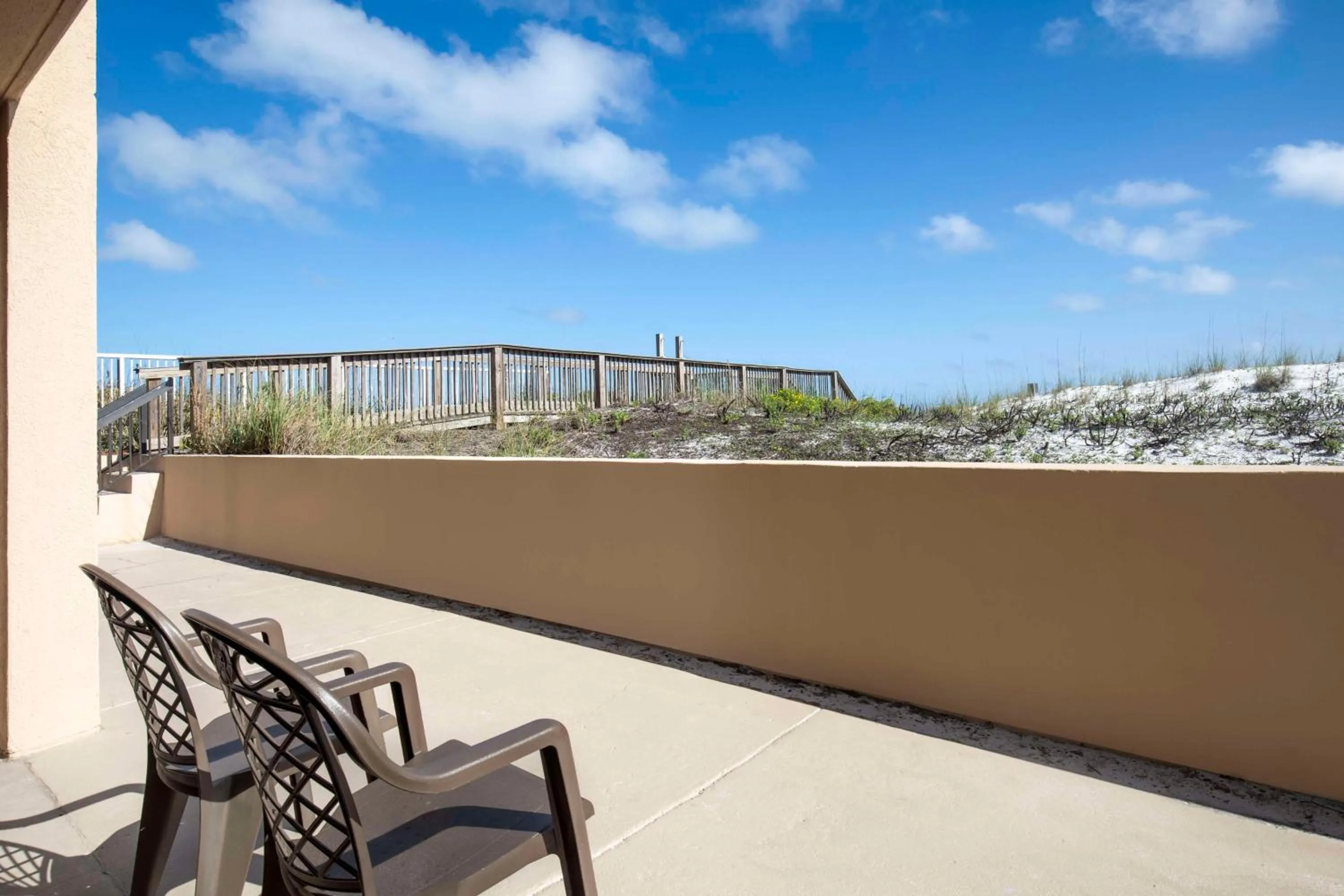 Queen Room with Two Queen Beds and Dune View - Non-Smoking in Hampton Inn Fort Walton Beach