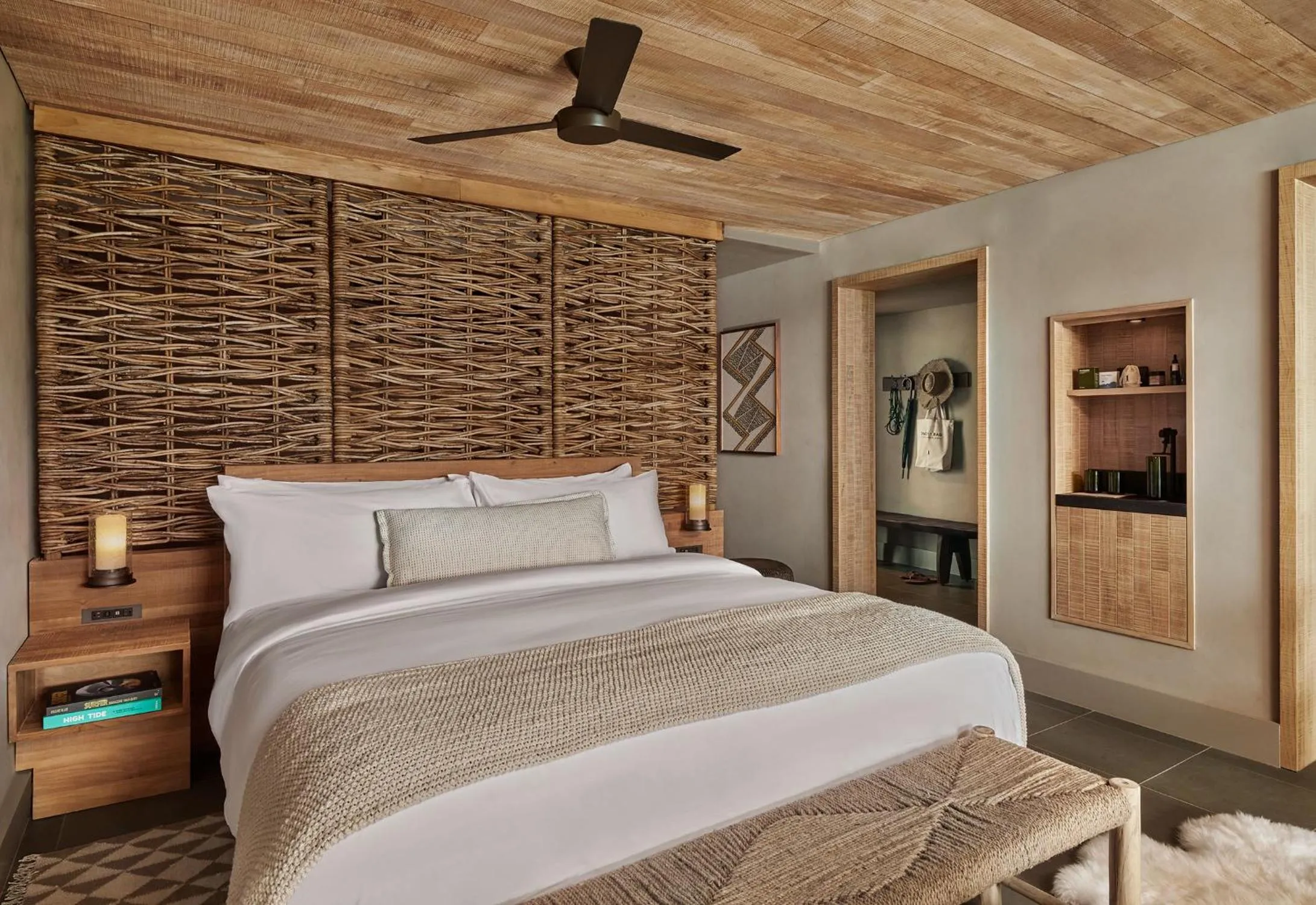 Ocean View Studio Suite in 1 Hotel Hanalei Bay