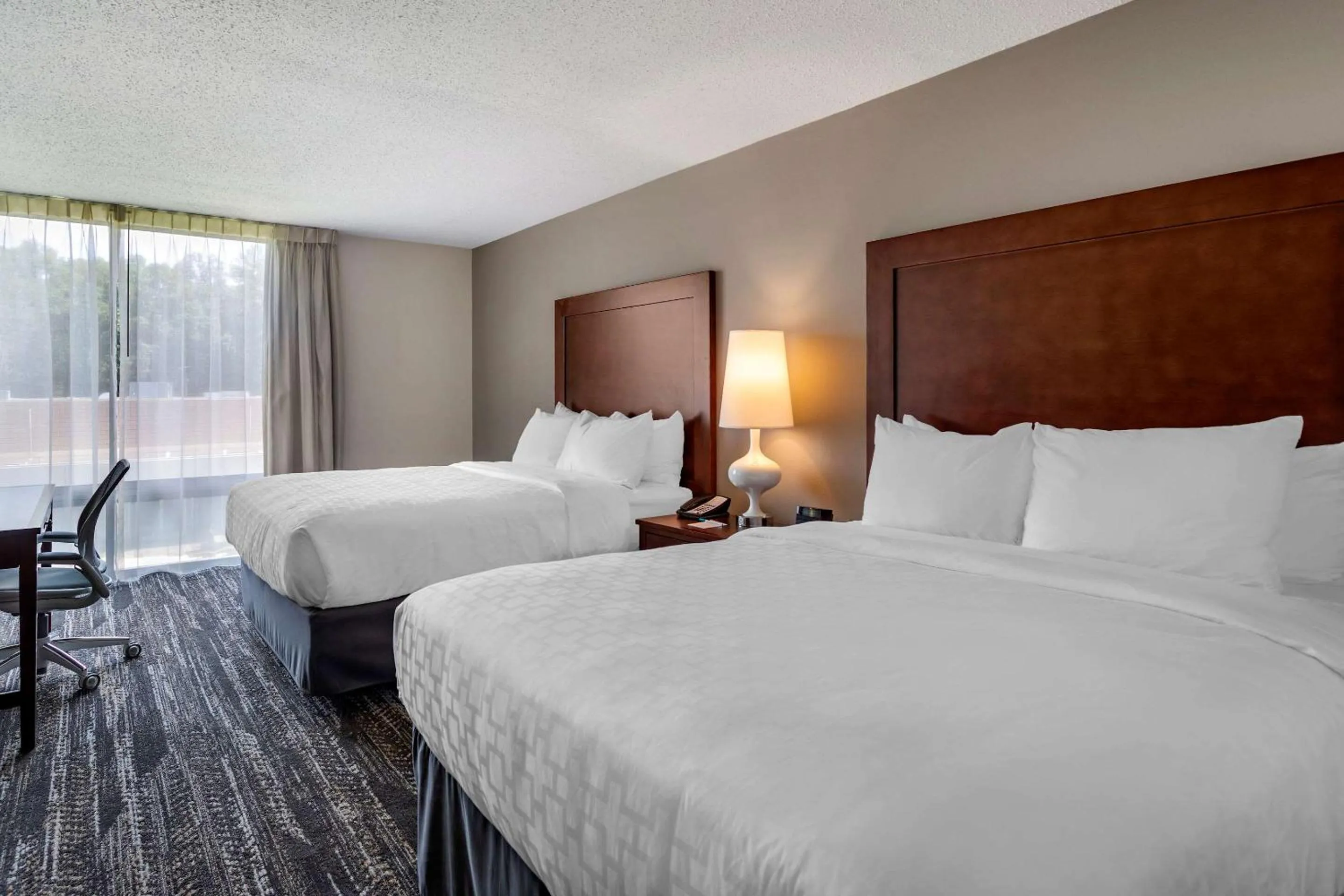 Queen Room with Two Queen Beds - Non-Smoking in Clarion Inn Sheffield Muscle Shoals