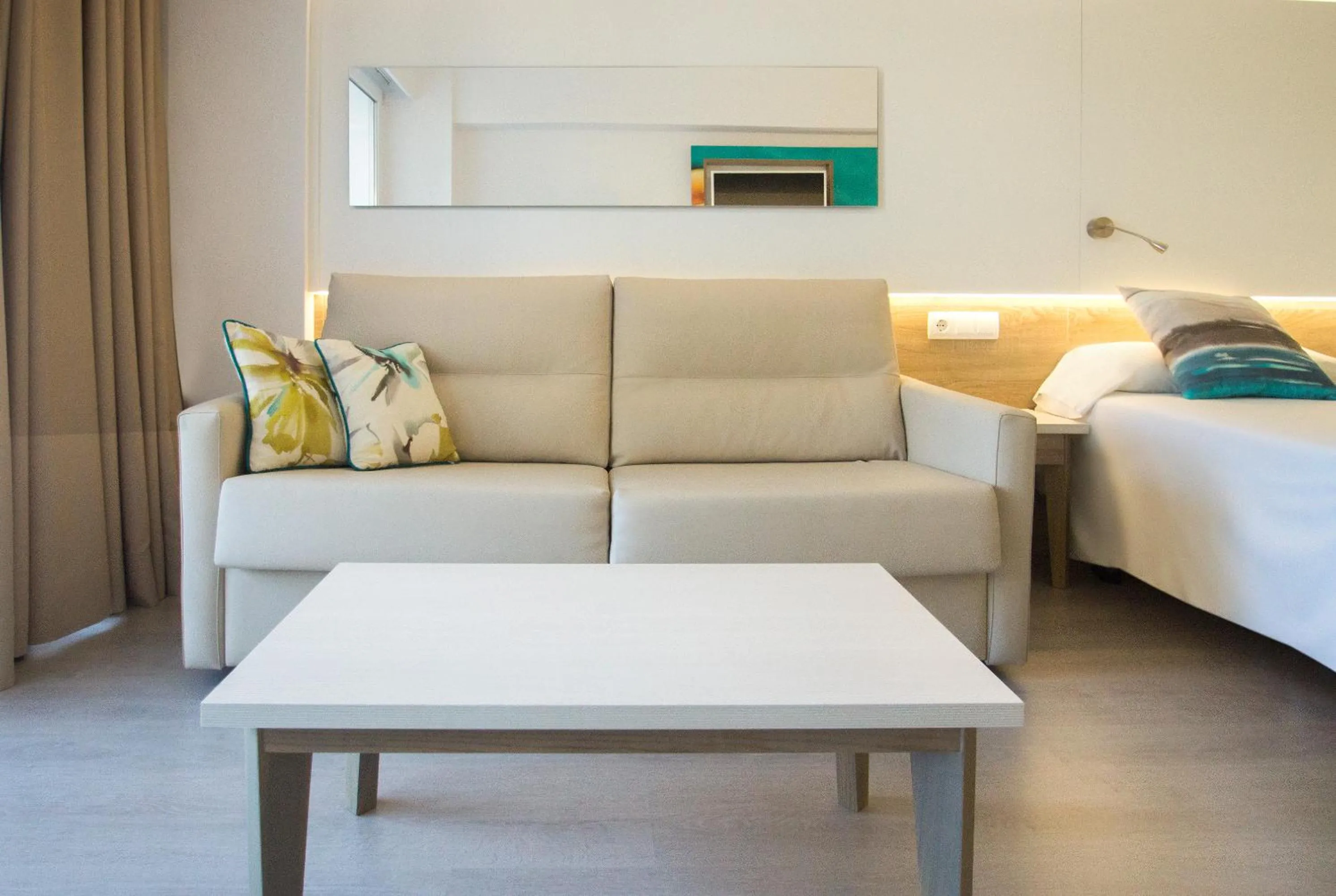 Double or Twin Room with Sea View in Globales Panamá - Adults Only