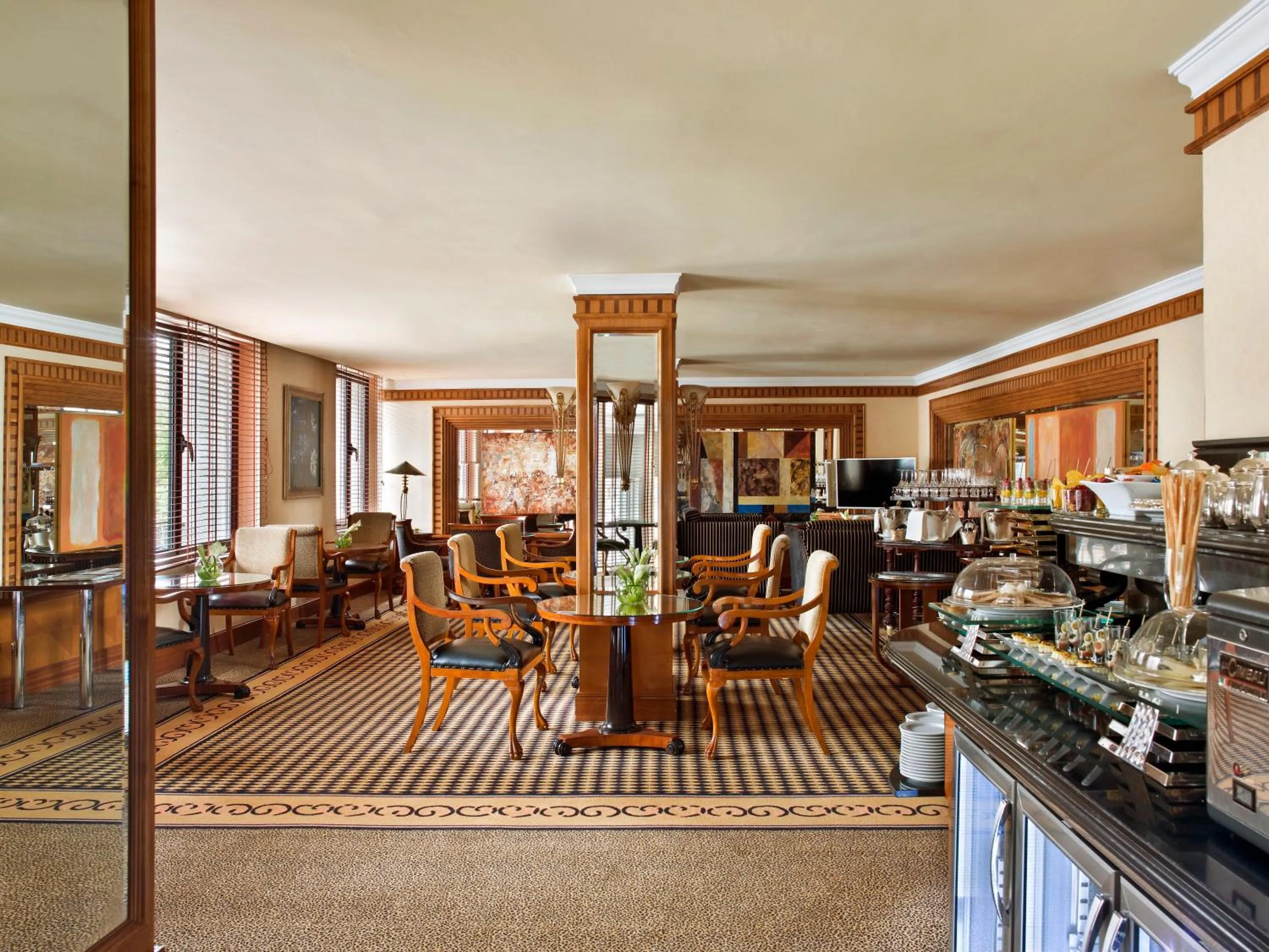 Premium King Club Room in InterContinental Madrid by IHG