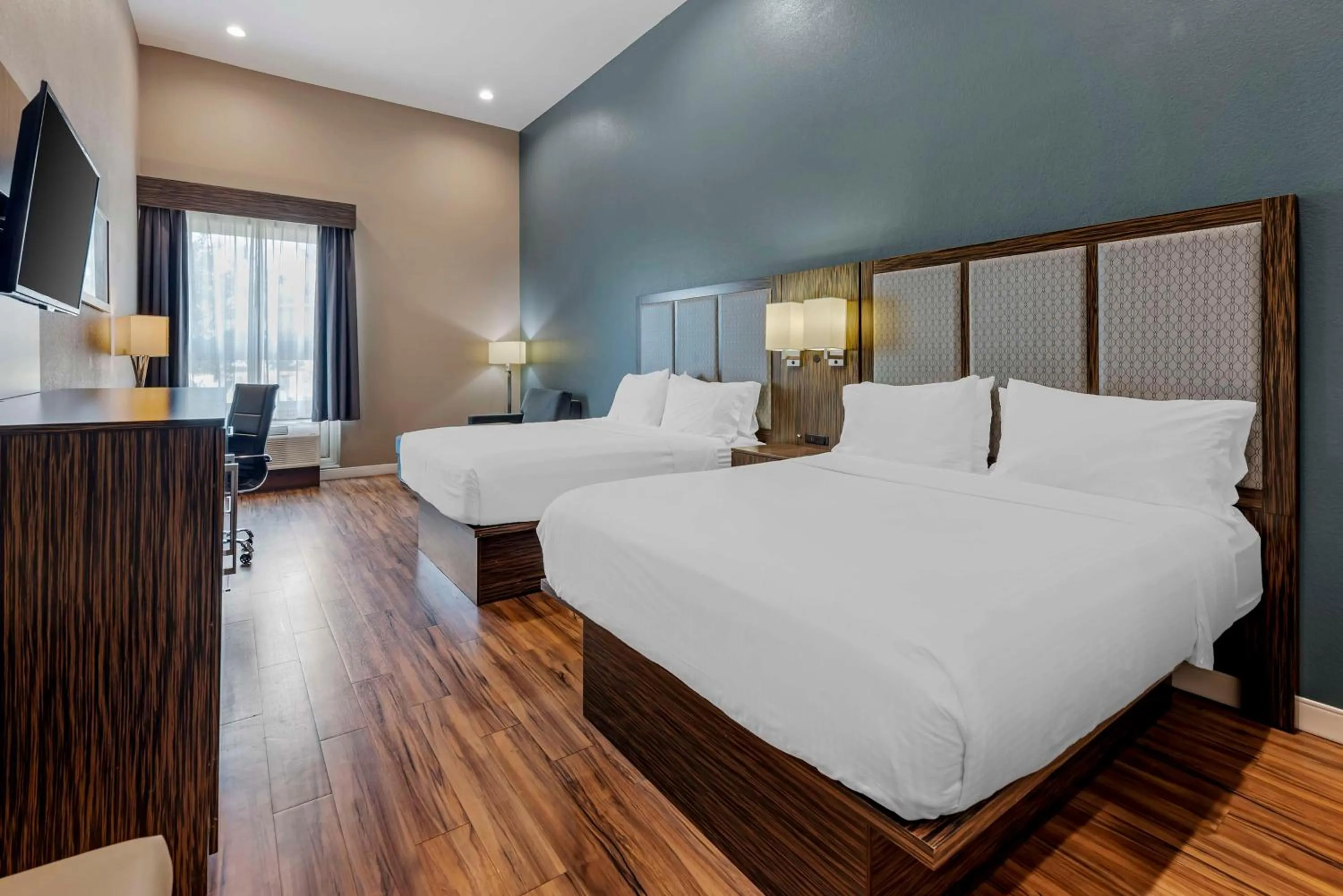 Queen Room with Two Queen Beds - Pet Friendly/Non-Smoking in Best Western Plus Pflugerville Inn & Suites