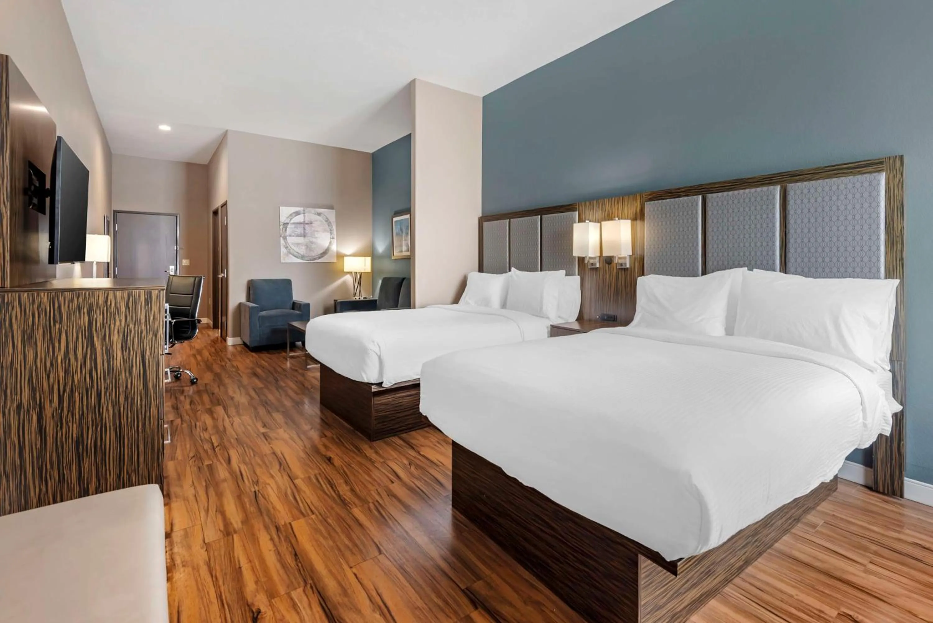 Queen Suite with Two Queen Beds, Sofa Bed and Sitting Area - Non-Smoking in Best Western Plus Pflugerville Inn & Suites