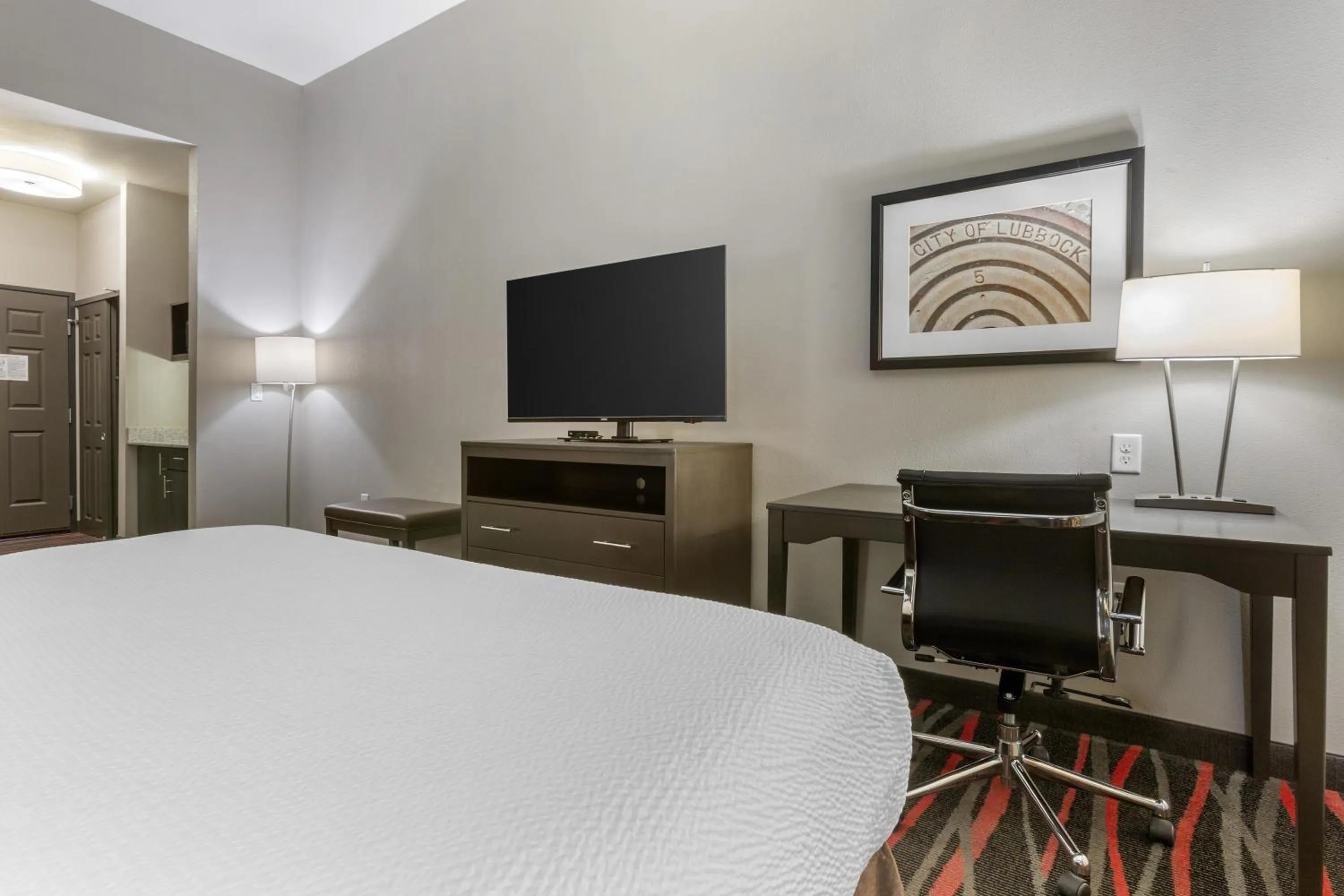 King Suite with Whirlpool - Non-Smoking in Best Western Plus Tech Medical Center Inn