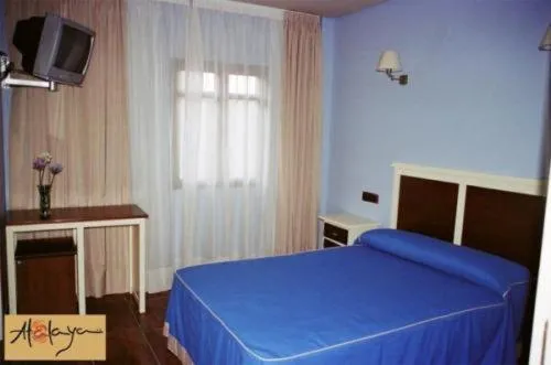 Double or Twin Room - single occupancy in Hostal Atalaya