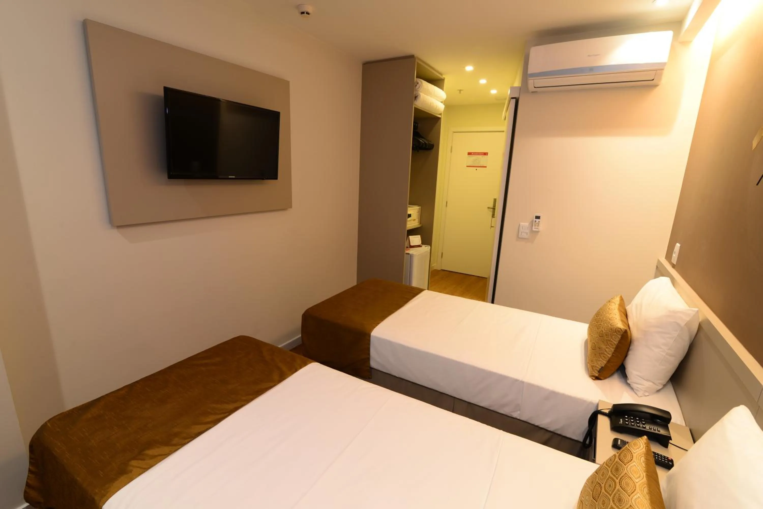 Standard Twin Room in Easy Hotel Cachoeiro de Itapemirim by Atlantica