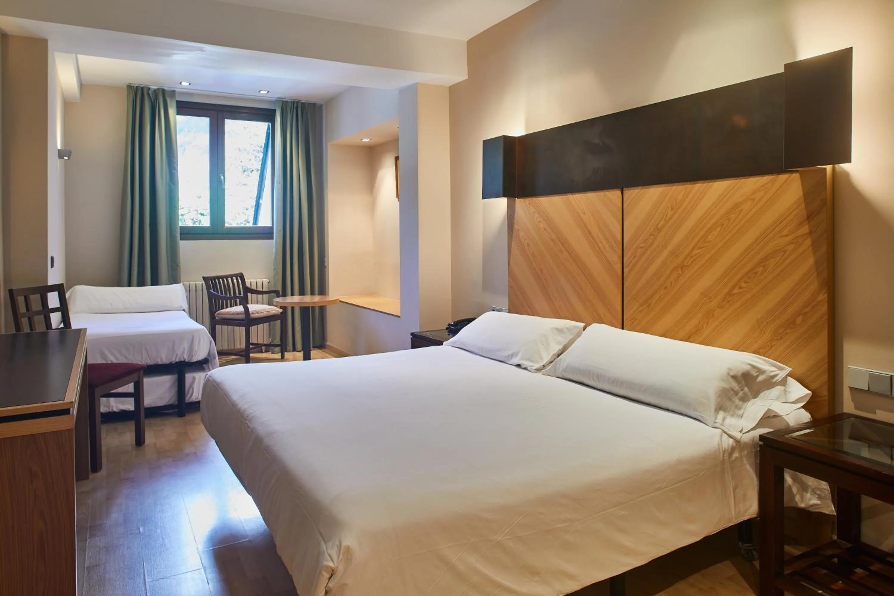 Triple Room in Silken Ordesa
