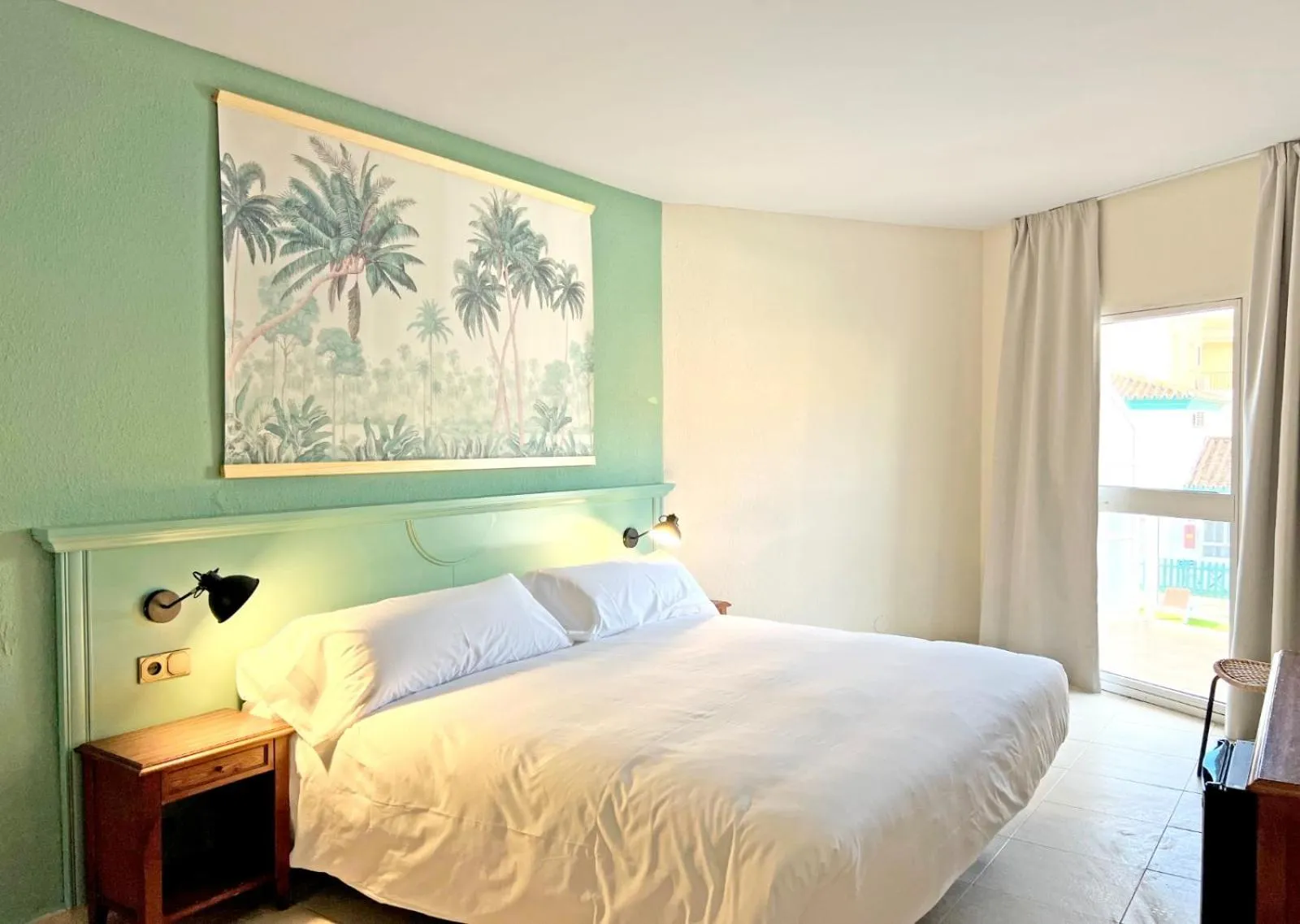 Twin Room in Moon Dreams Fuengirola