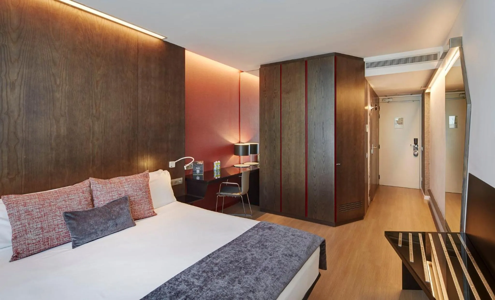 Superior Double or Twin Room with City View in Sercotel Hotel Rosellon