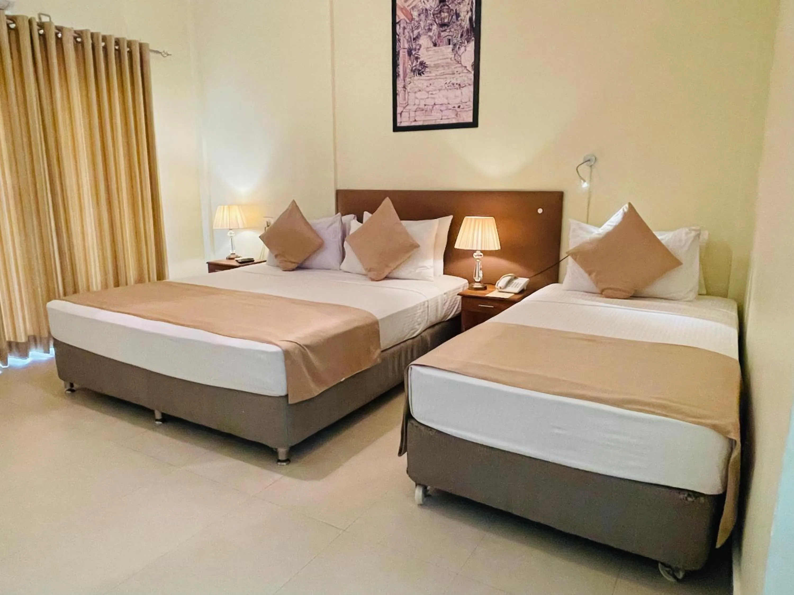 Deluxe Triple Room in Sungreen Resort Habarana