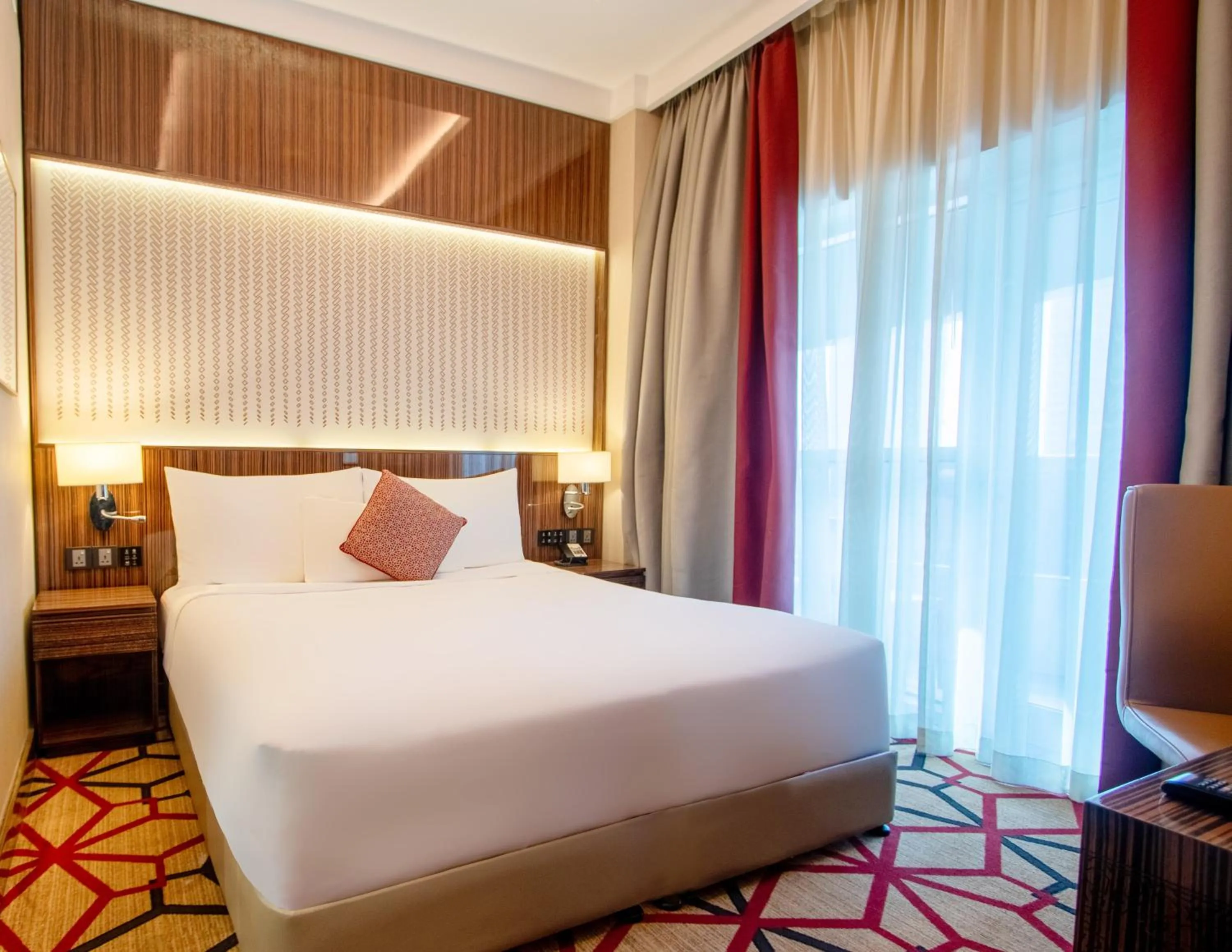 Naumi Suite • Free Beach & Outlet Mall Shuttle • 10% Off Dining • Ideal Getaway! in Naumi Hotel Dubai - formerly dusitD2 Kenz