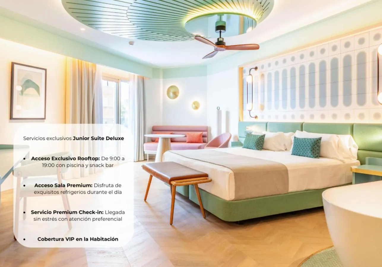 Junior Suite Deluxe in Hotel Angela - Adults Recommended