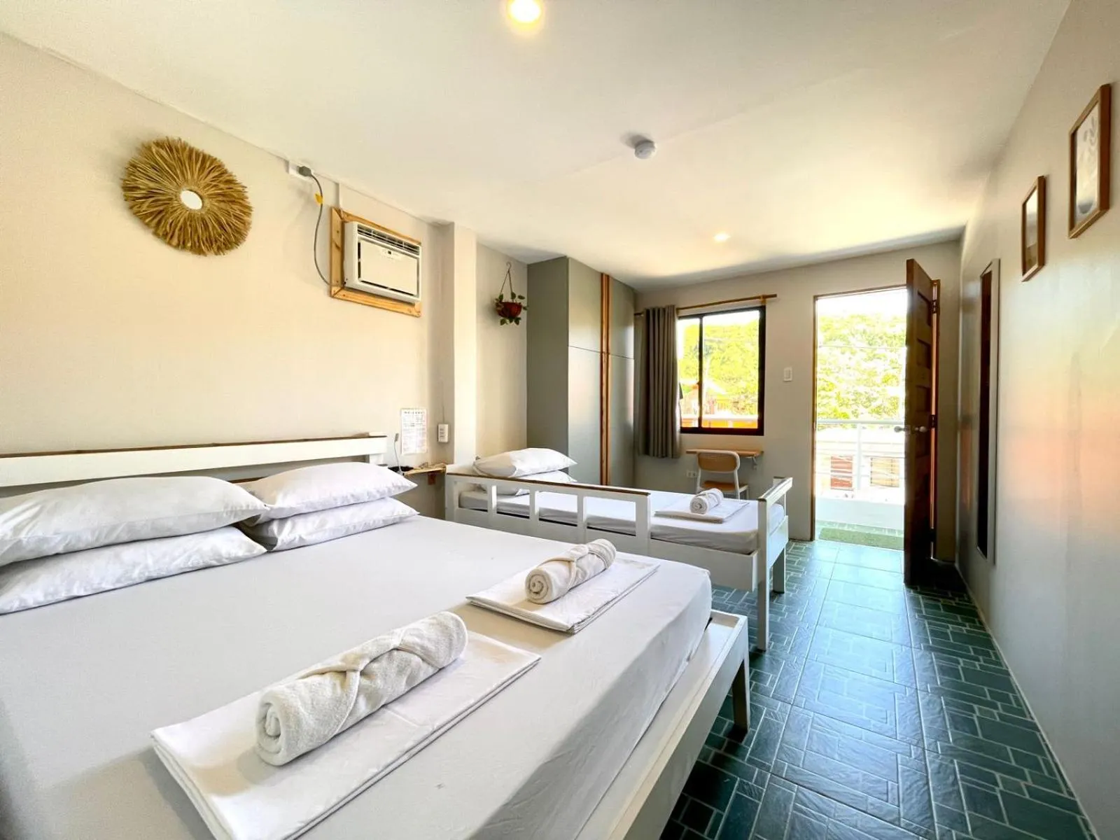 Deluxe Double Room in Chill Out Hostel