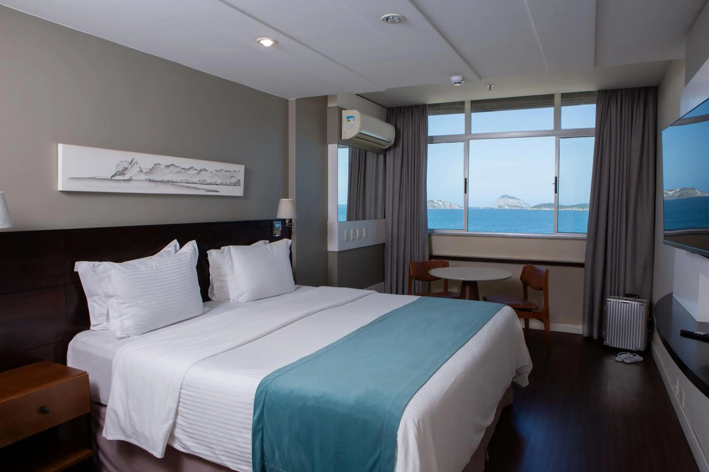 Deluxe Room with Ocean View in Sol Ipanema Hotel