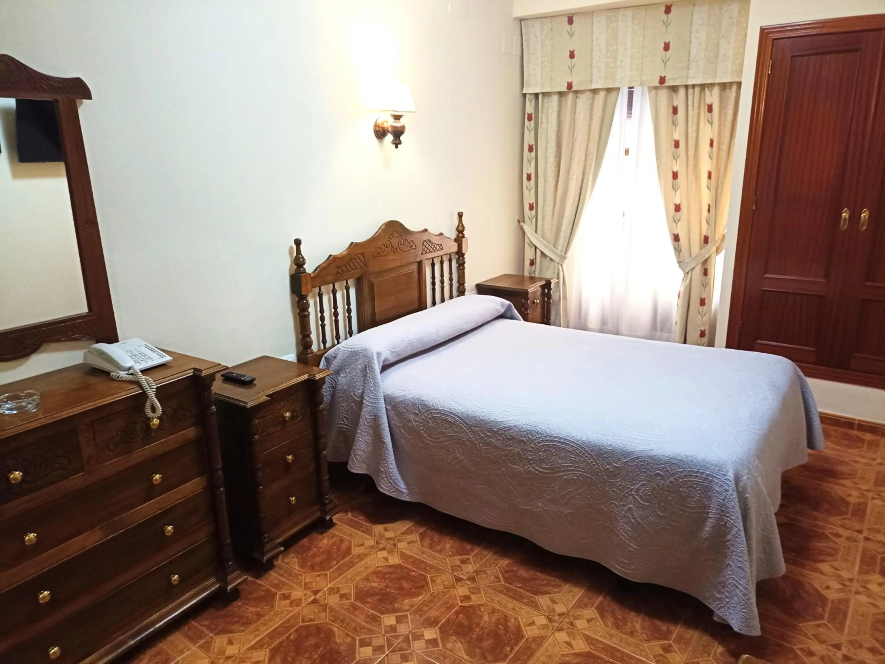 Single Room - single occupancy in Hostal Bellido