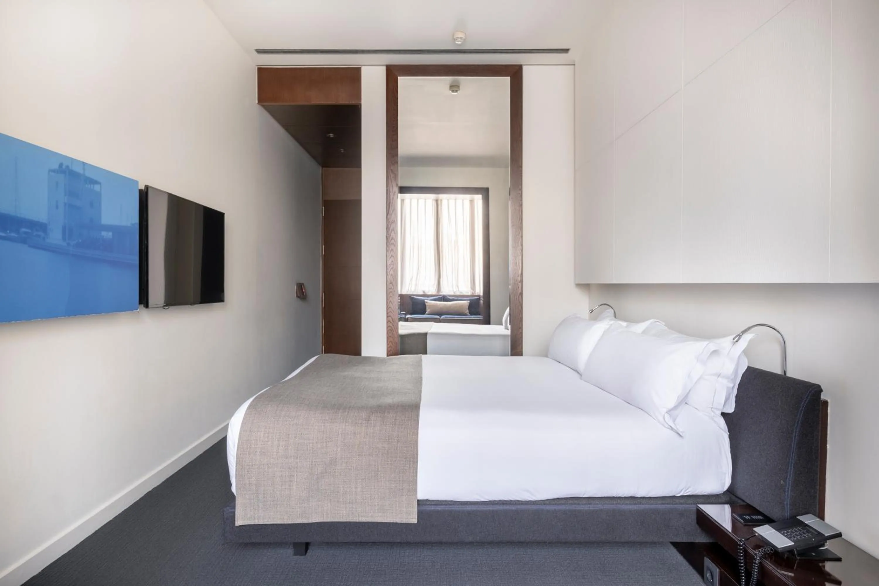 Superior Double or Twin Room in Sixtytwo Hotel