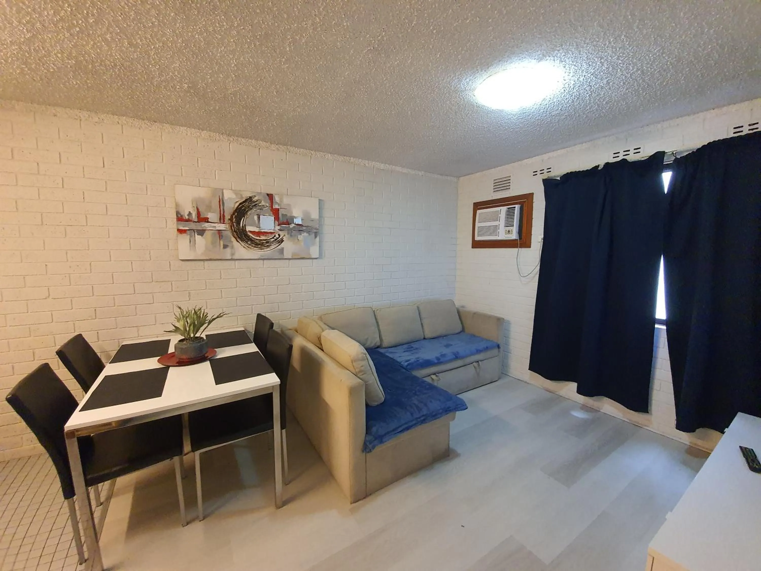 One Bedroom Apartment Twin Bed in Perth City Apartment Hotel