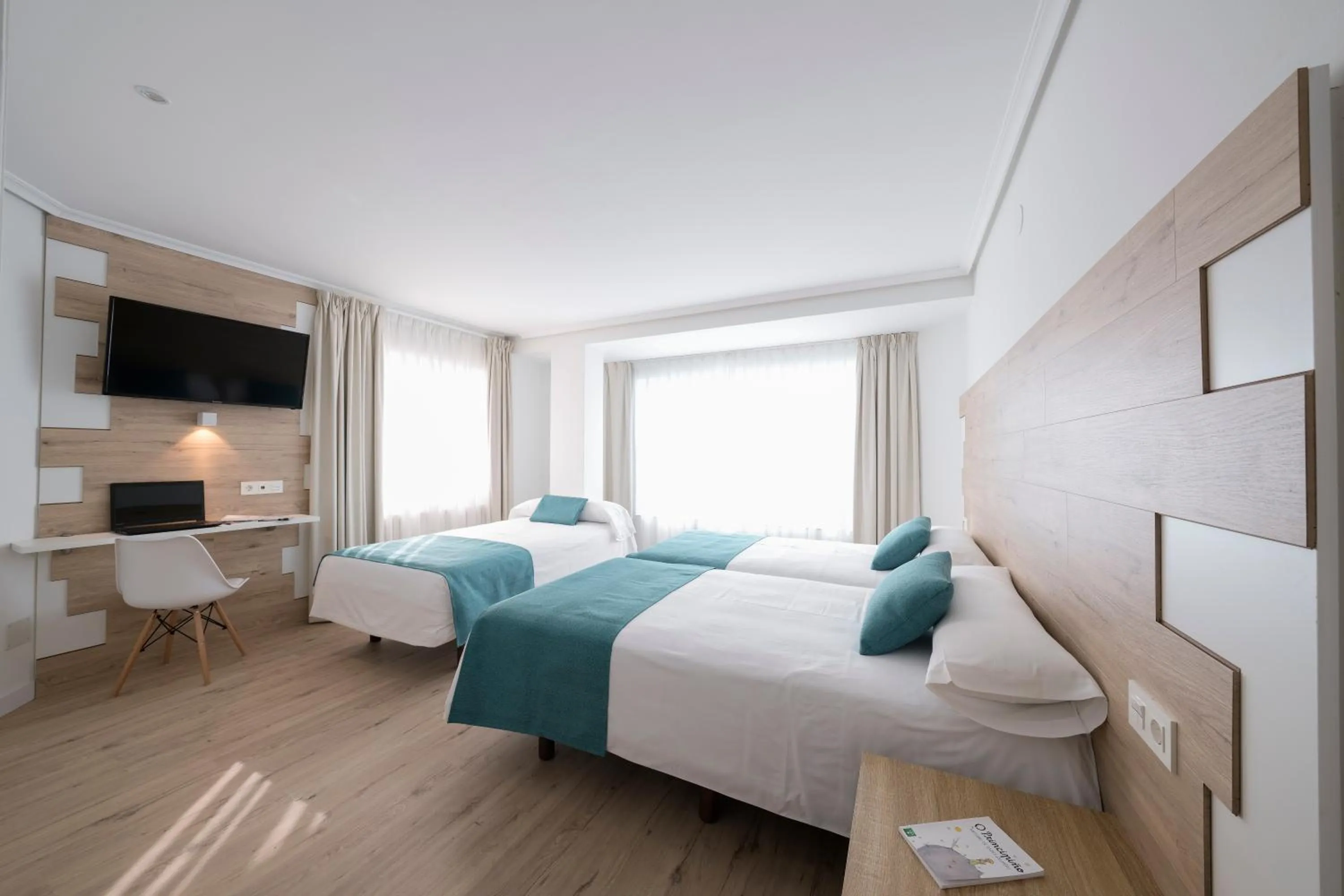 Standard Triple Room - single occupancy in Hotel VIDA Finisterre Centro
