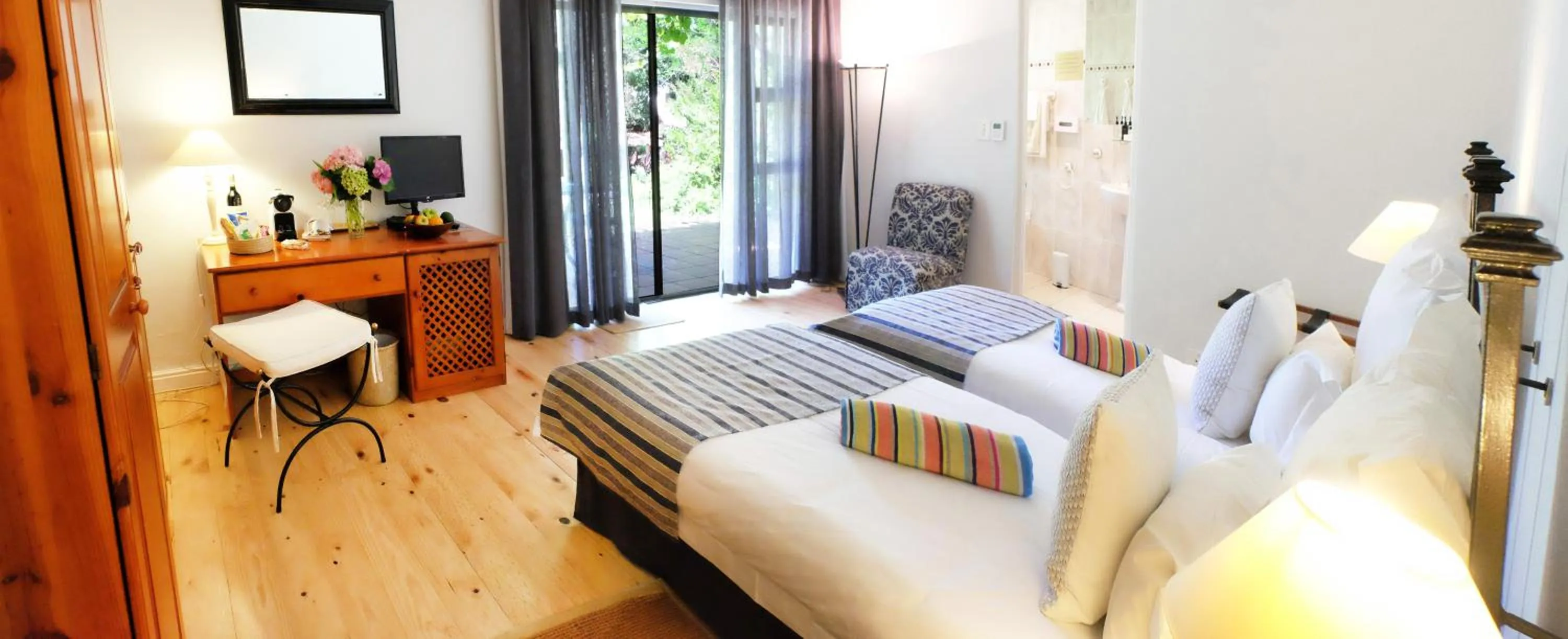 Deluxe Double Room in Vine Guesthouse