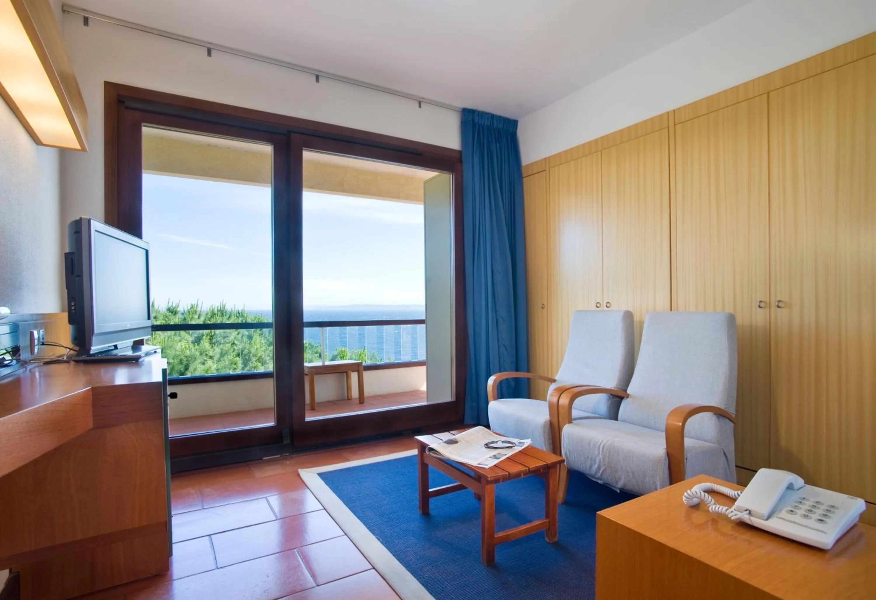 Standard Double Room with Extra Bed in Almadraba Park Hotel