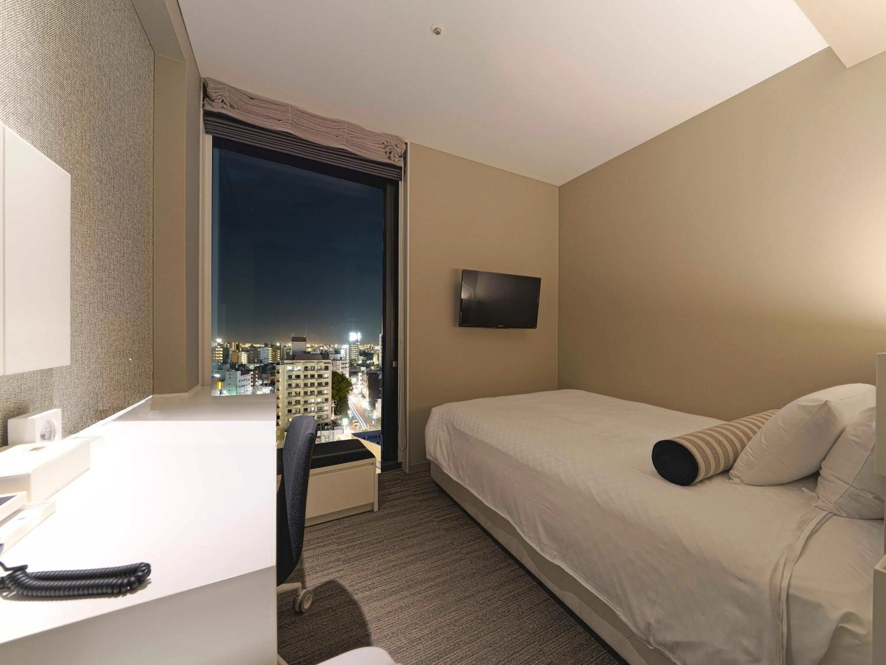 Standard Double Room - single occupancy - Smoking in Meitetsu Inn Nagoyaeki Shinkansenguchi