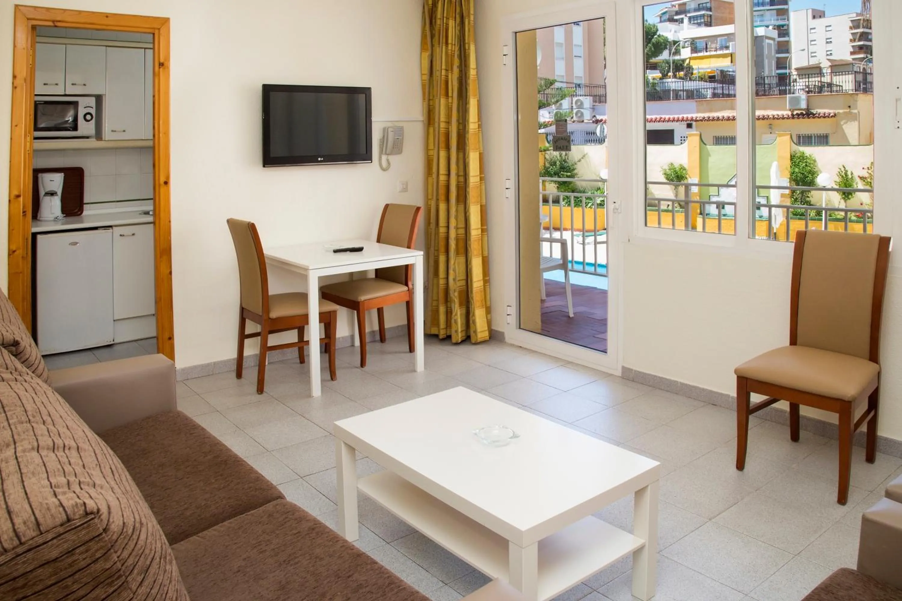 Standard One-Bedroom Apartment in Apartamentos Ecuador Park