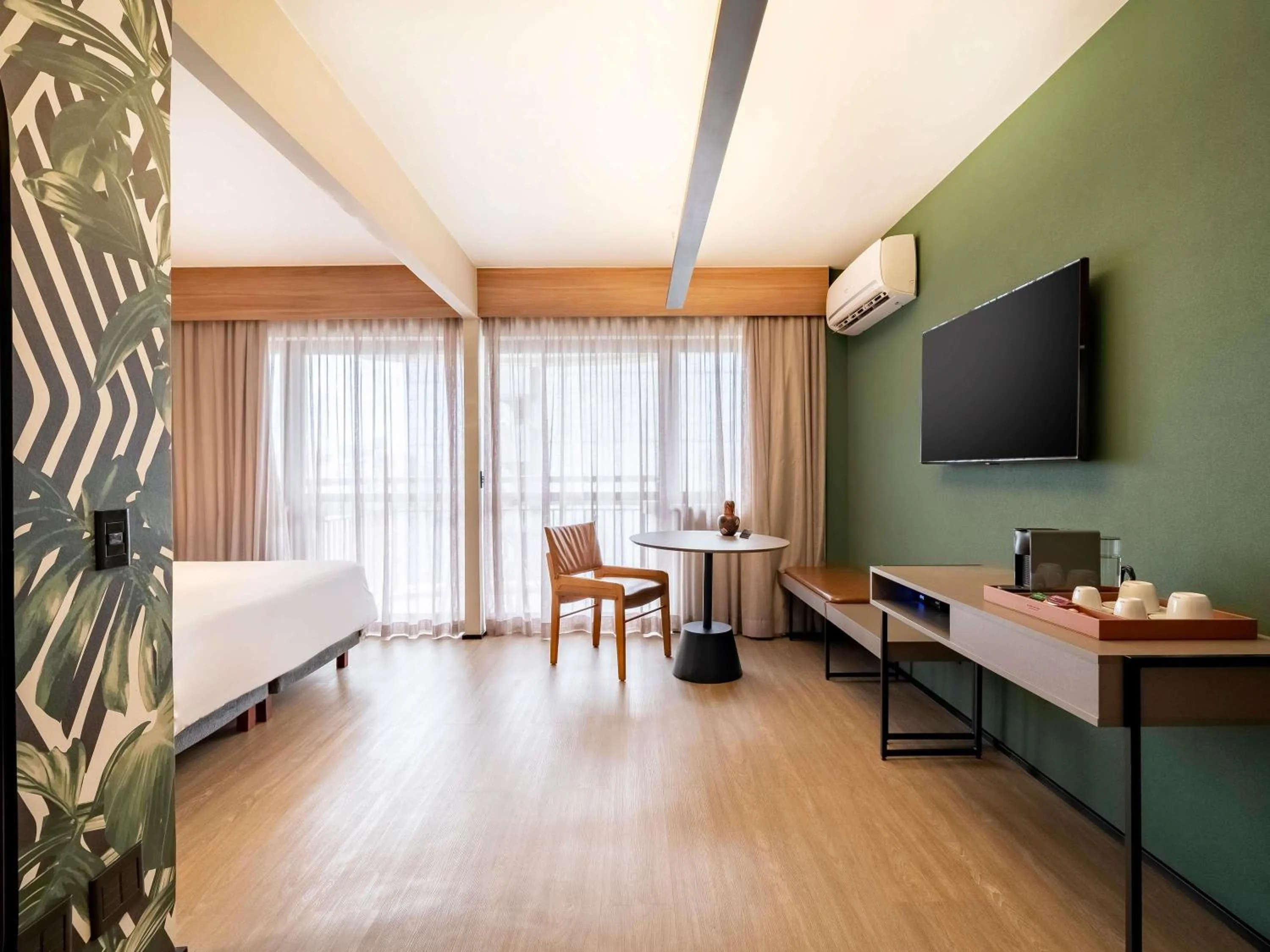 Executive King Room with Balcony and City View in Grand Mercure SP Itaim Bibi