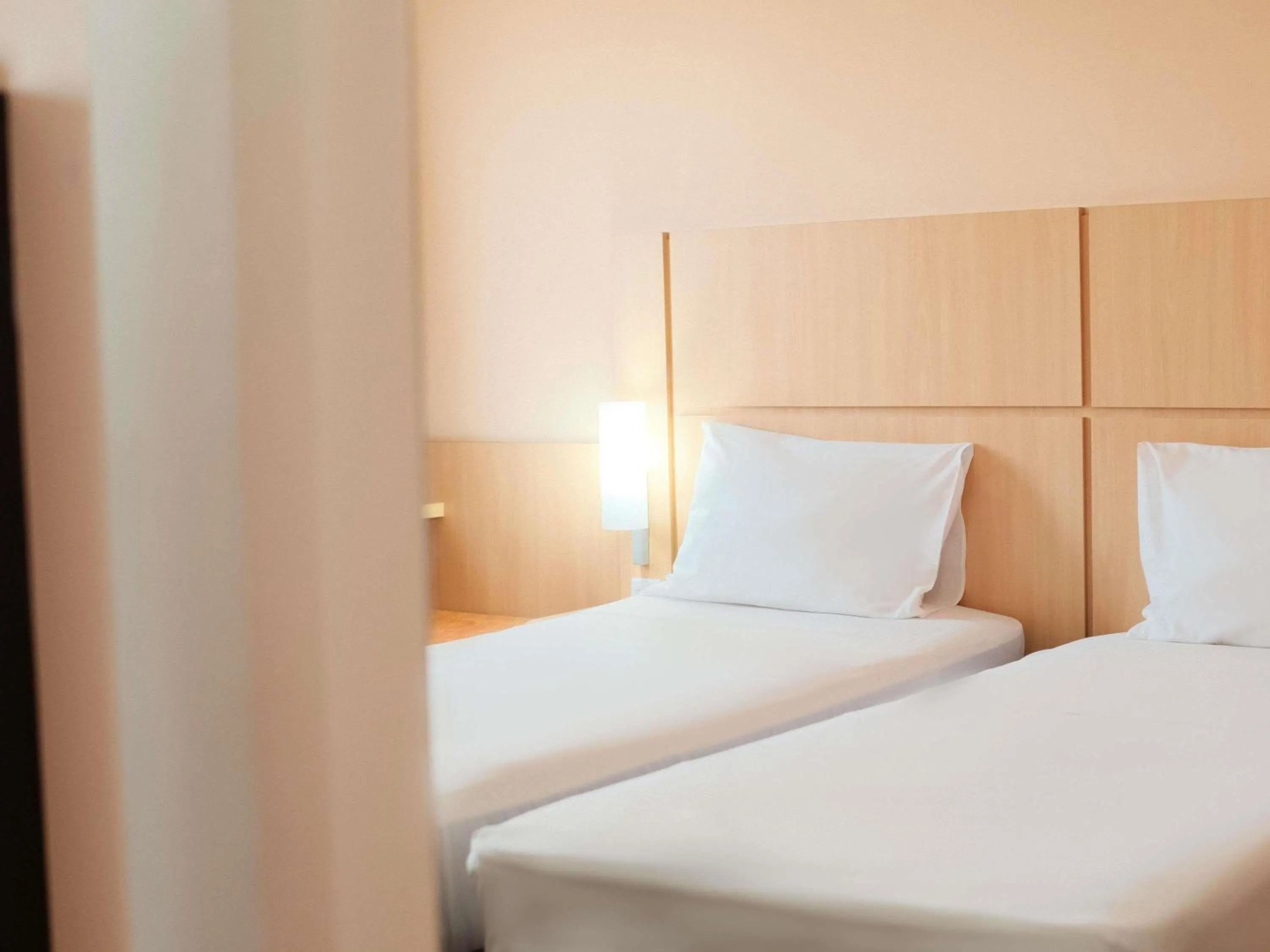 Standard Twin Room in ibis Feira de Santana